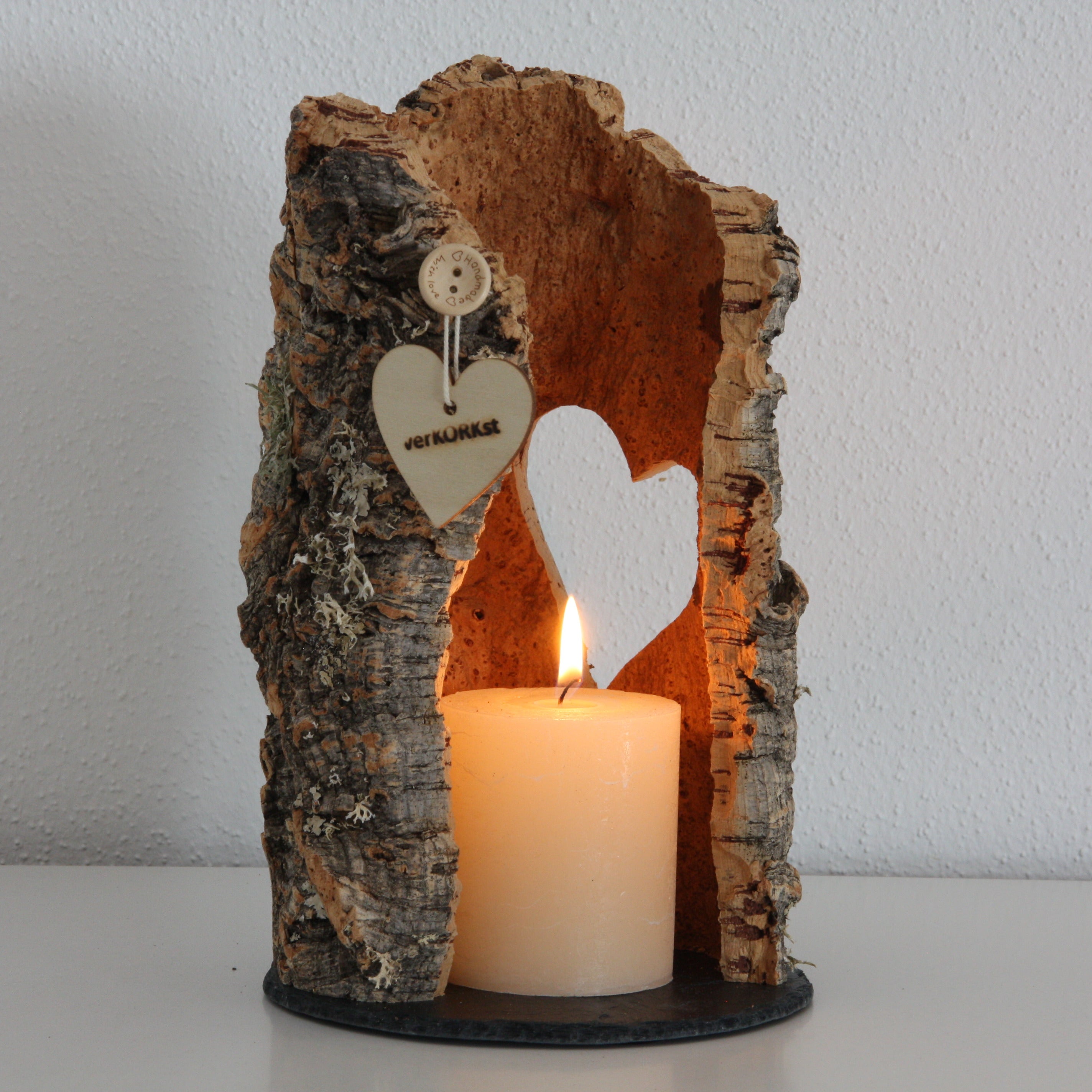 verKORKst Premium Windlicht mit HERZ-Ausschnitt aus Korkrinde * Teelichthalter Kerzenhalter * rustikale Dekoration * Präsentation Kerzen * handmade * Unikat