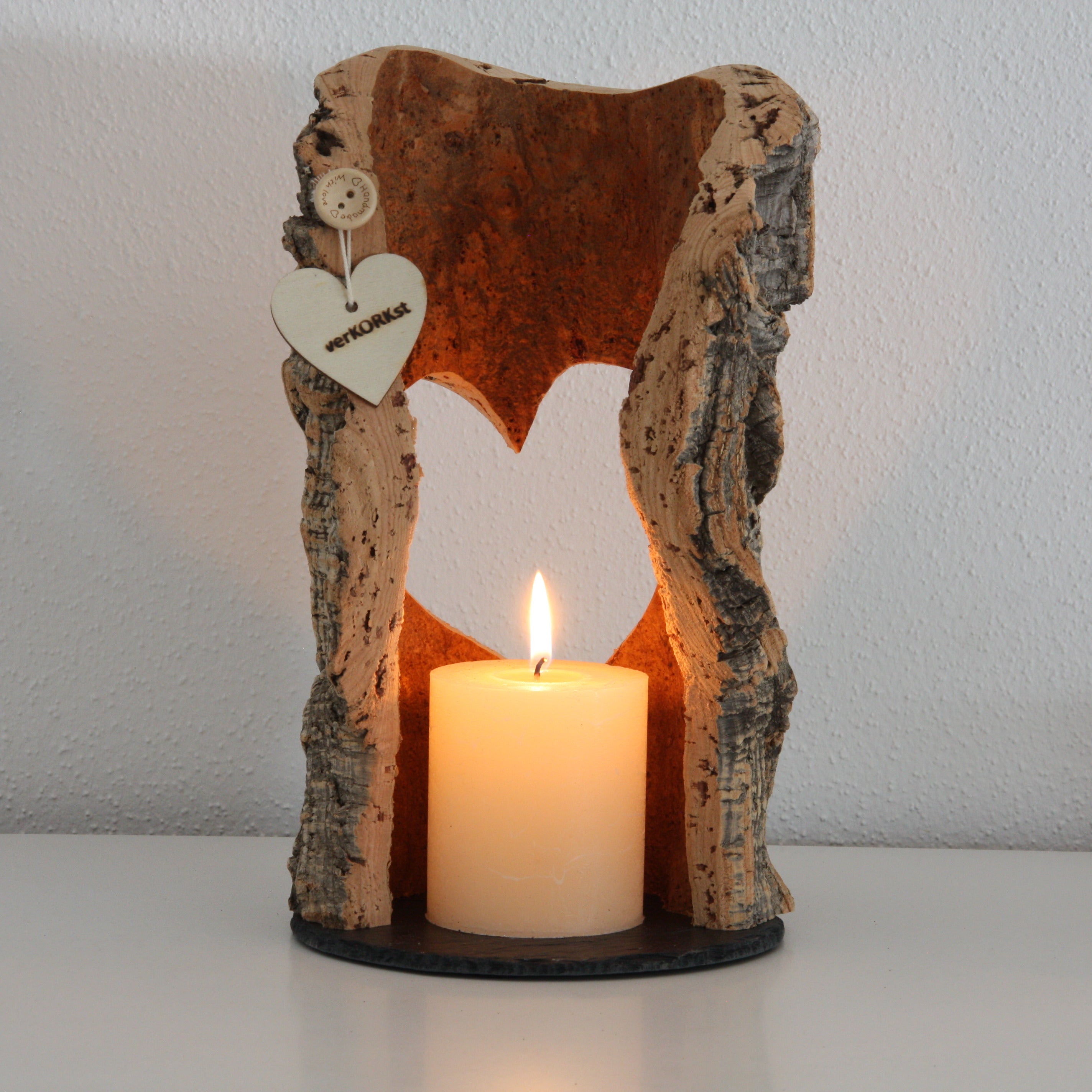 verKORKst Premium Windlicht mit HERZ-Ausschnitt aus Korkrinde * Teelichthalter Kerzenhalter * rustikale Dekoration * Präsentation Kerzen * handmade * Unikat