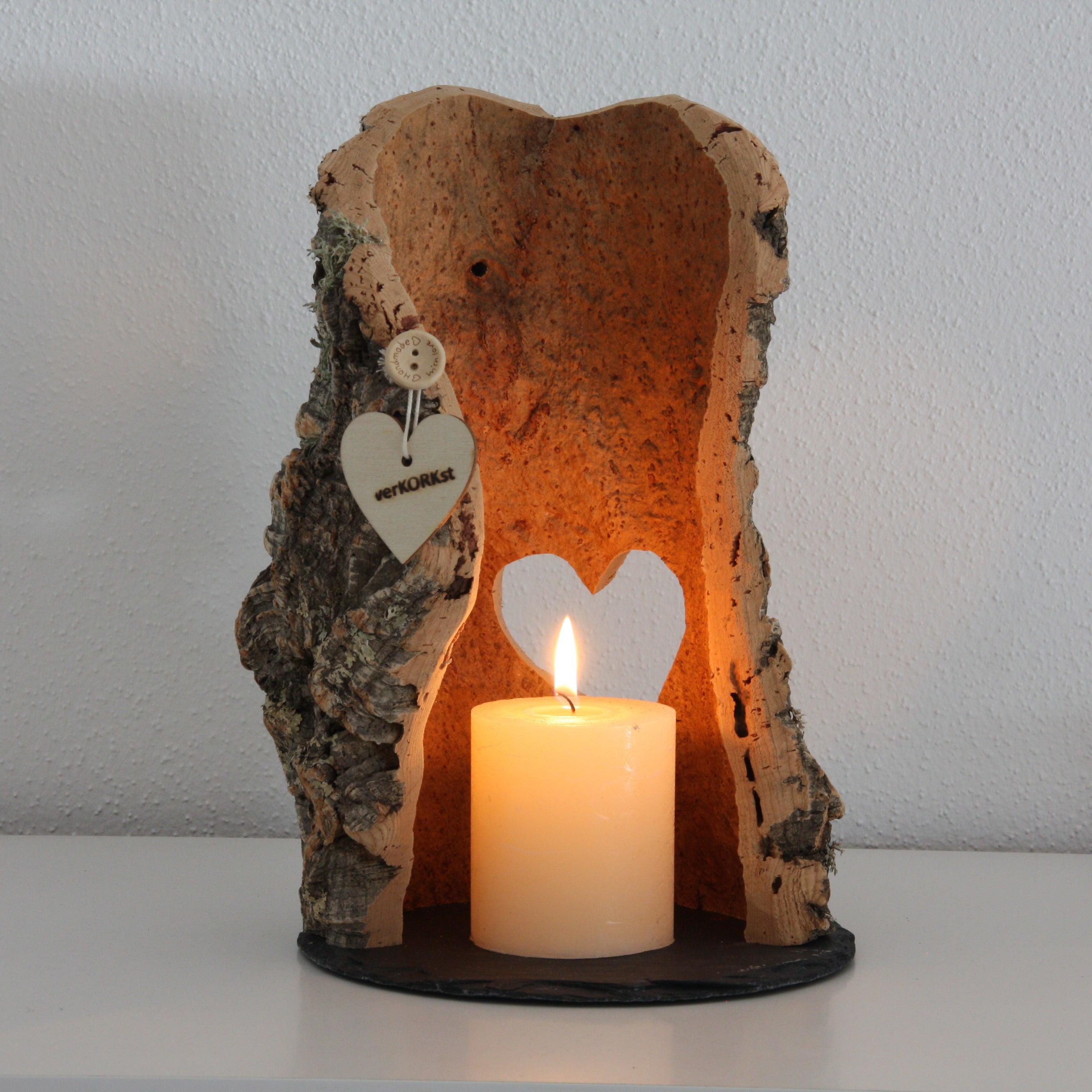 verKORKst Premium Windlicht mit HERZ-Ausschnitt aus Korkrinde * Teelichthalter Kerzenhalter * rustikale Dekoration * Präsentation Kerzen * handmade * Unikat