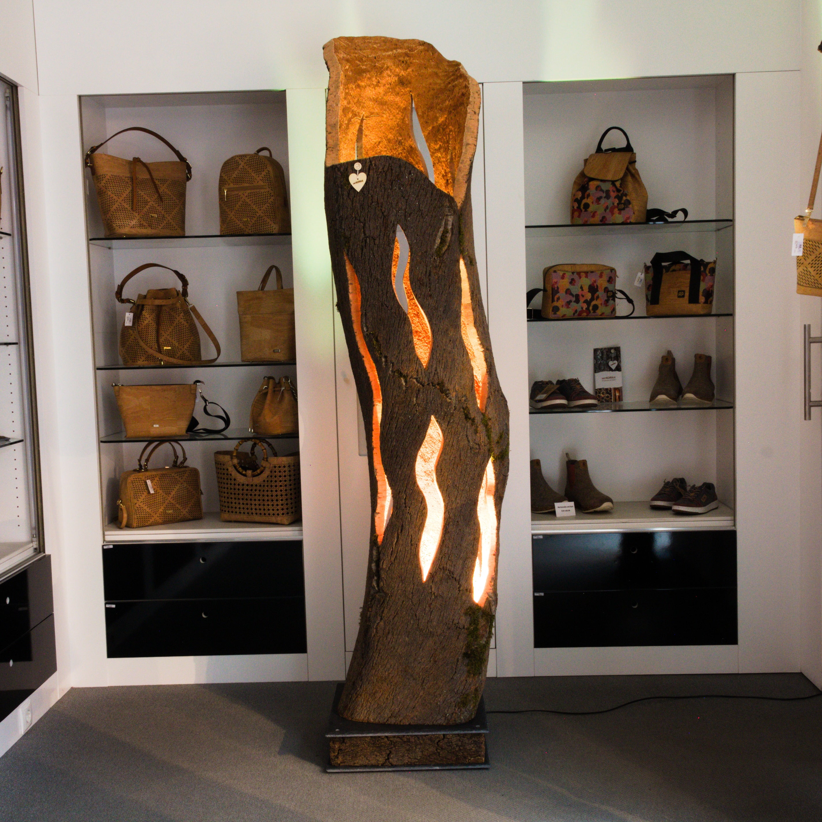 verKORKst Premium Stehlampe aus Kork * XXL Wohnzimmerlampe * Vintage Stand LED-Leuchte * handgefertigt in Deutschland