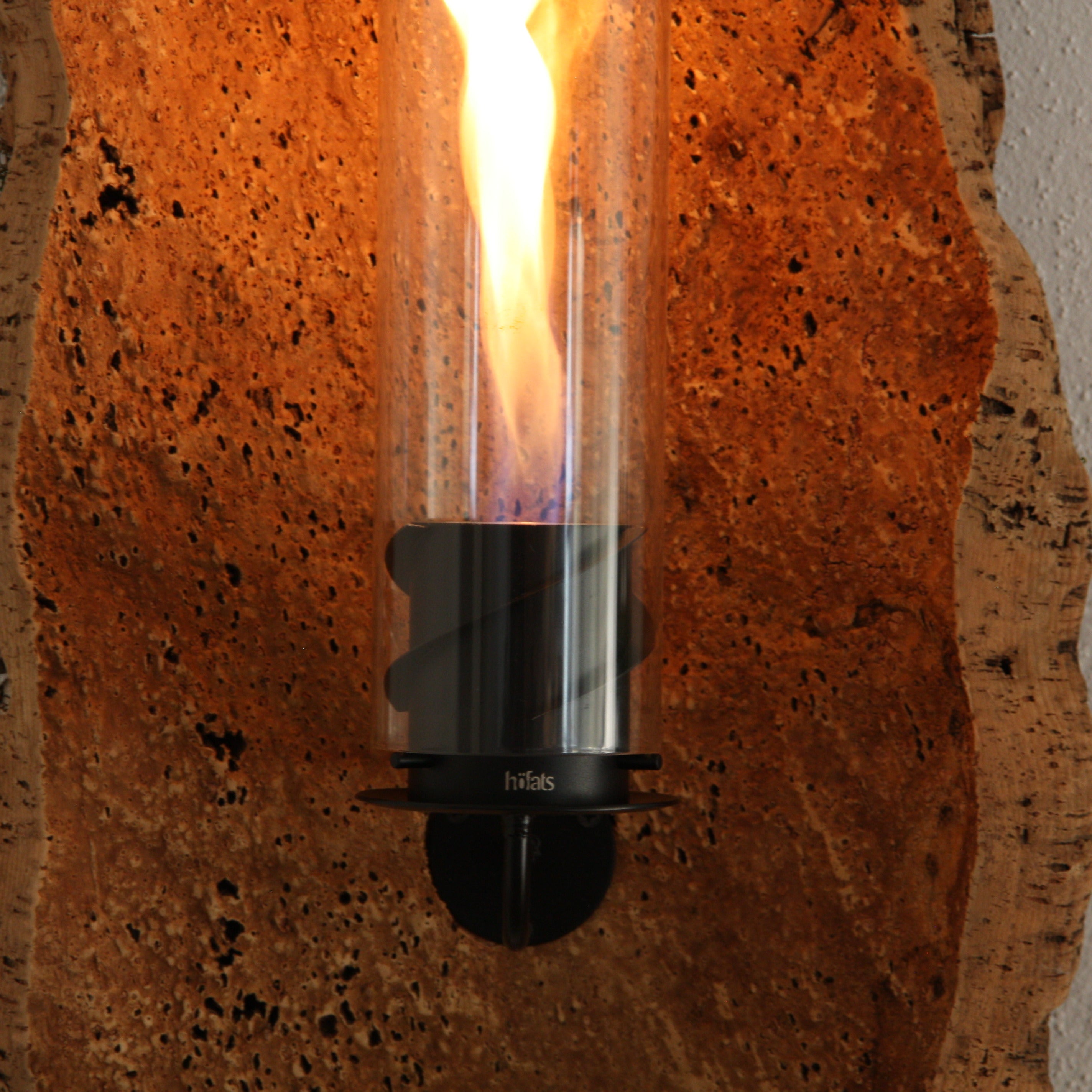 verKORKst Premium Wandfeuer in Korkrinde * Wandfackel * Indoor und Outdoor * kein Mindestabstand * Tischfeuer SPIN900 höfats Kempten * handmade in Germany