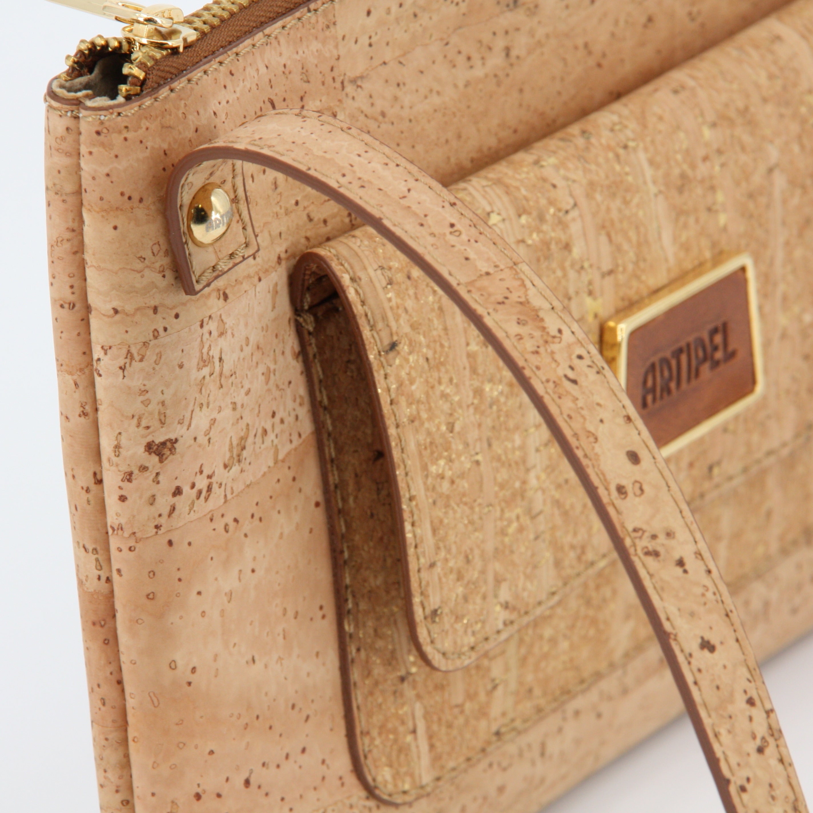 Kork Handtasche * HI-Serie - Noblesse in Kork * high-end Qualität * Oktoberfest Tasche * Wiesn Tasche * Dirndl Tasche * Vegan * Umhängetasche für Frauen * Crossbody *  handmade in Portugal