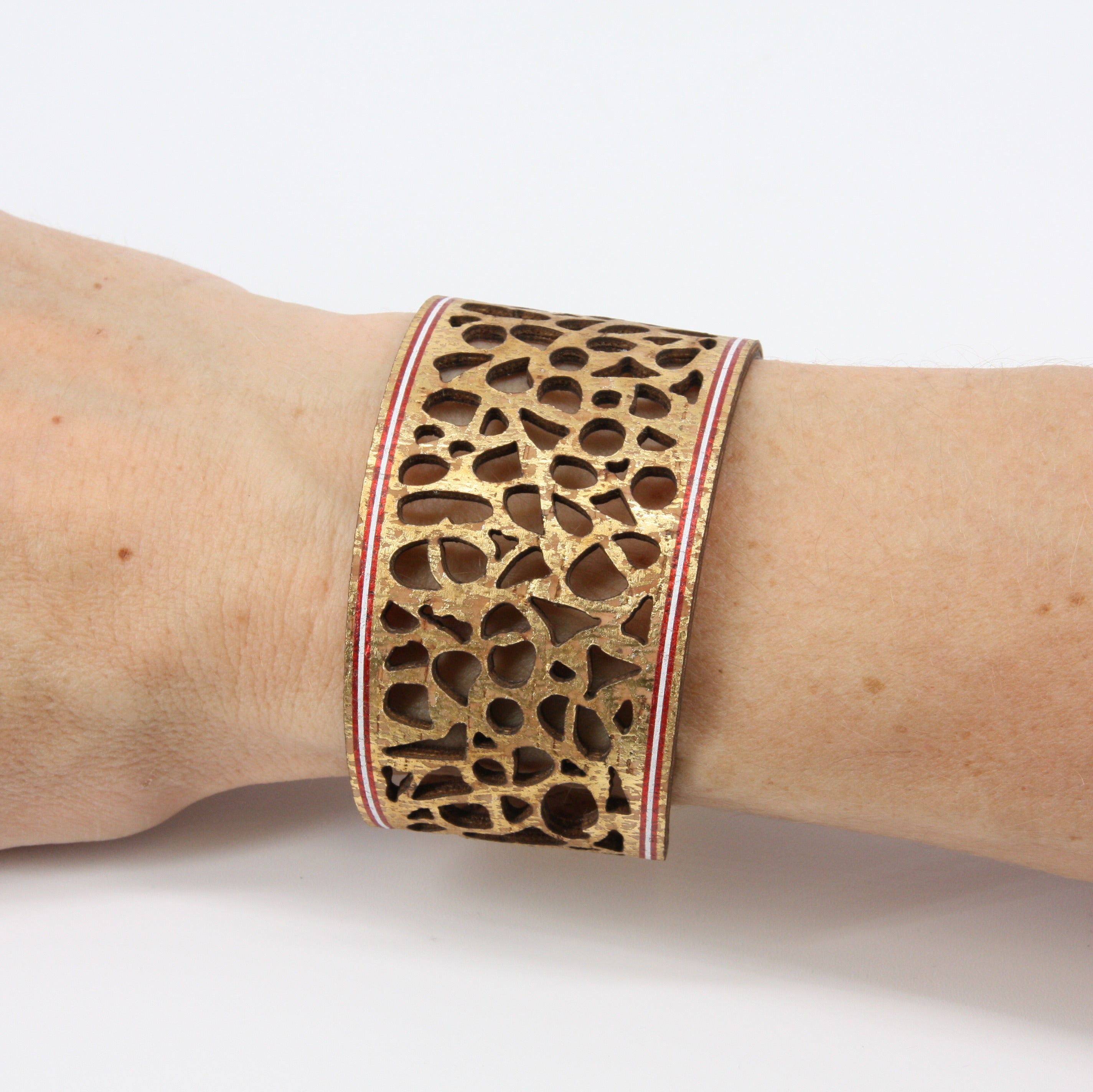 Cork bracelet * handmade in Portugal * extremely sustainable * vegan * nickel and lead free