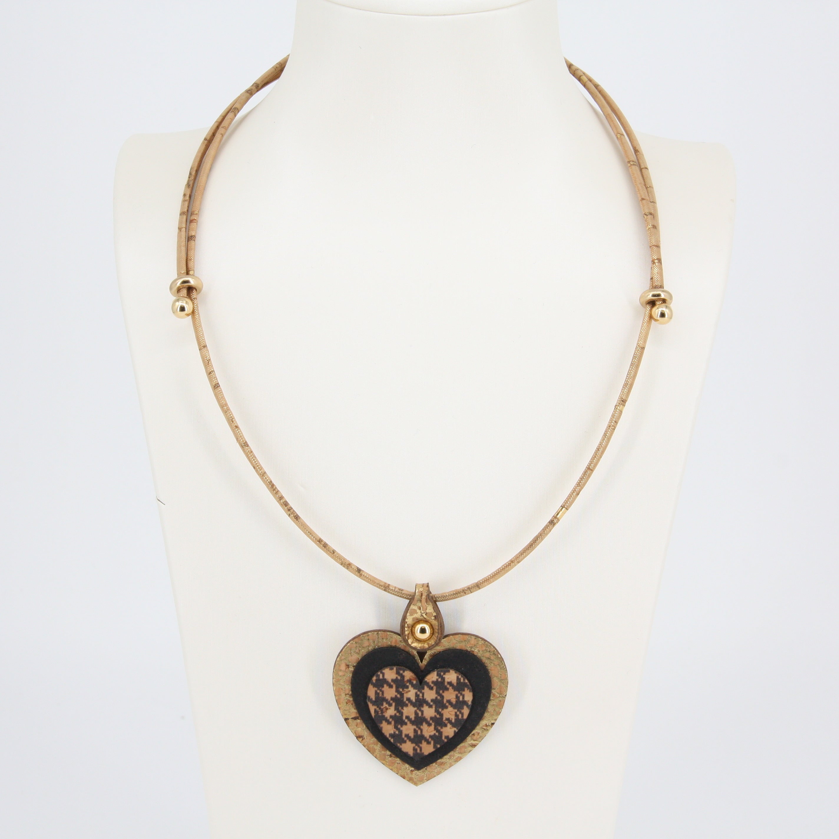 Cork necklace * Heart motif gold black * handmade in Portugal * extremely sustainable * vegan * nickel and lead free * adjustable length