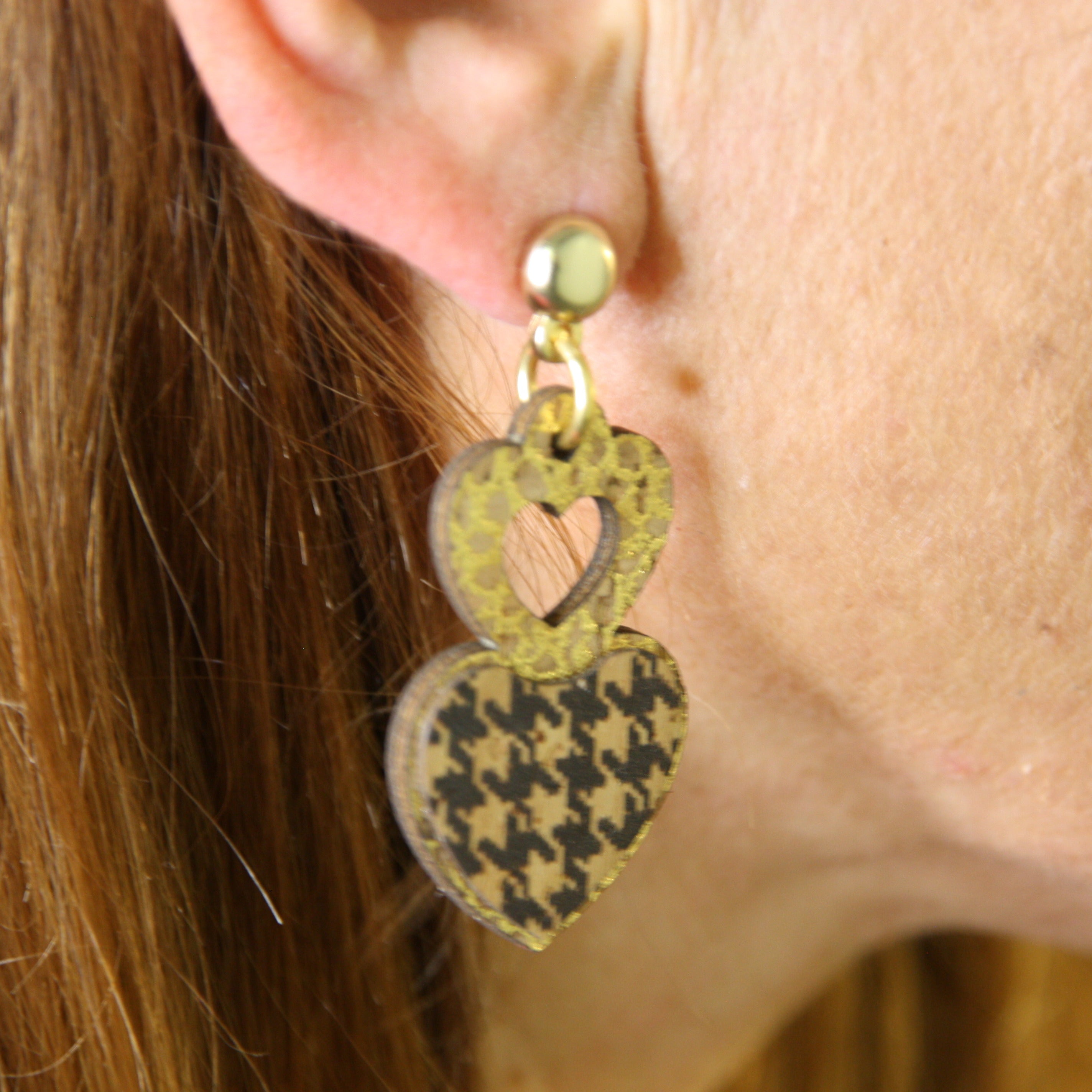 Ohrringe aus Kork * Motiv Herz gold schwarz * 2 Designs * handmade in Portugal * extrem nachhaltig * vegan * nickel- u. bleifrei