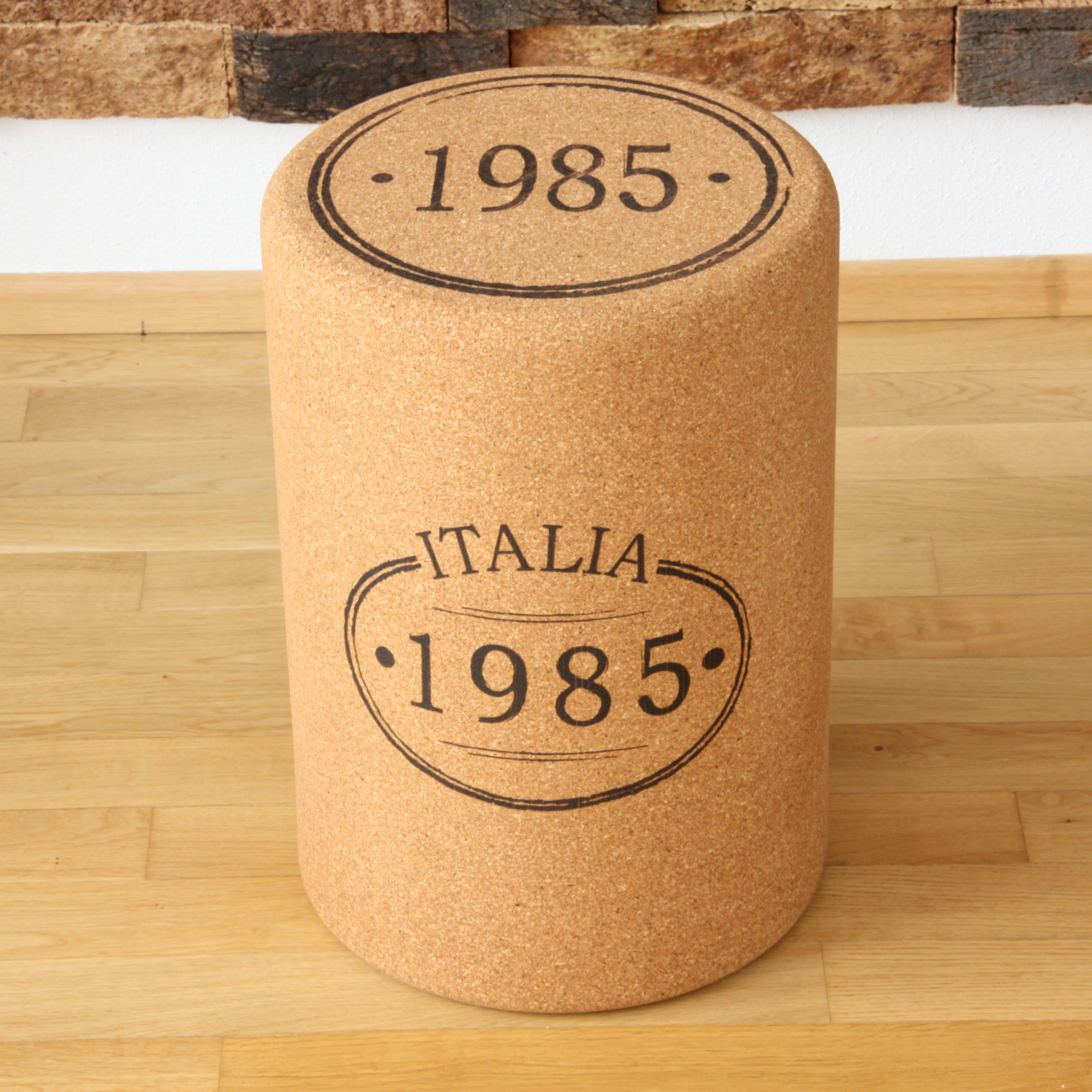 verKORKst Premium Kork-Hocker in Form ein riesigen Weinkorken * Individualisierbar * XL Kork Barhocker * Weinhocker * Bar Stool