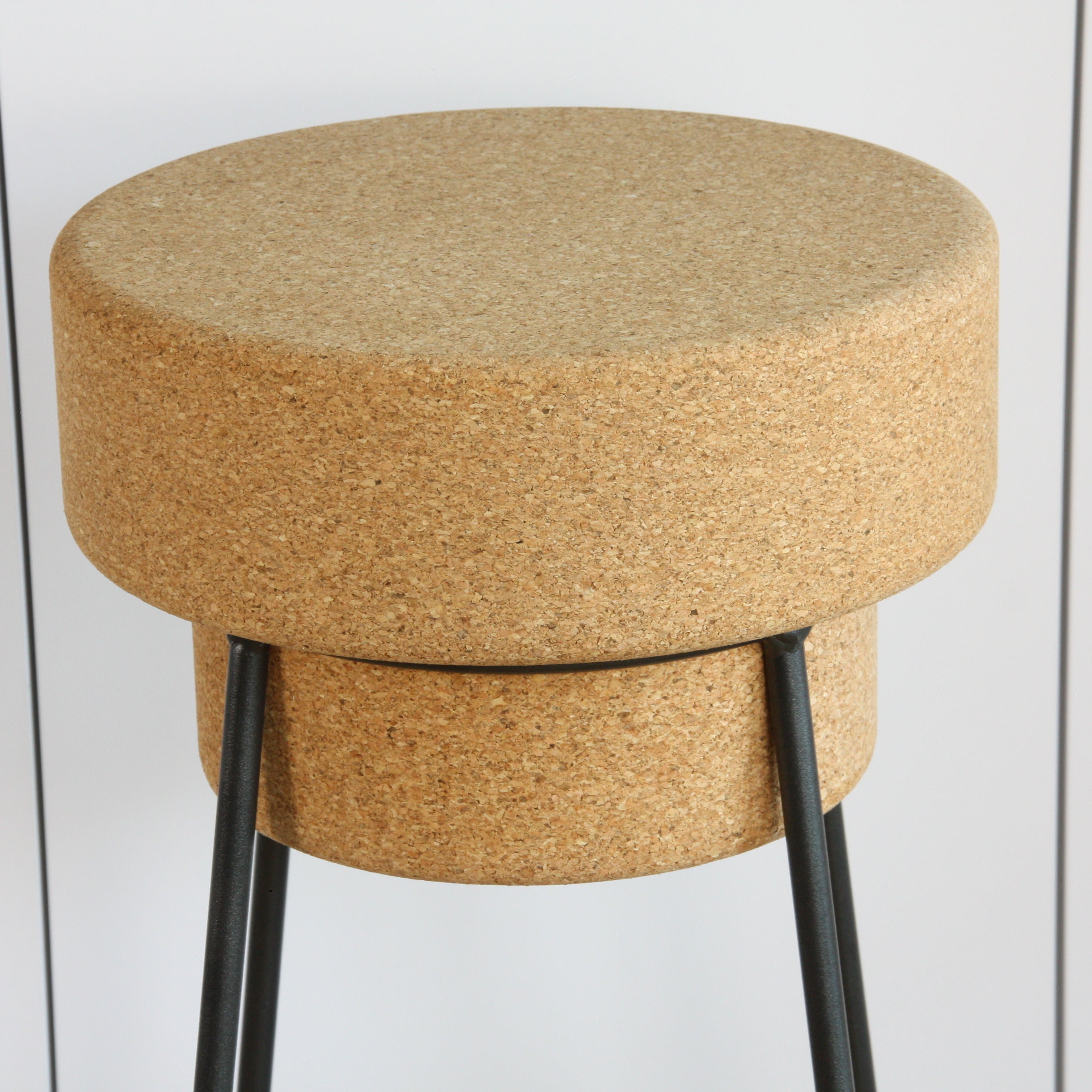 verKORKst Premium Barhocker aus Kork und Metall * Individualisierbar * Stopper Hocker * Bar Stool * Made in Portugal