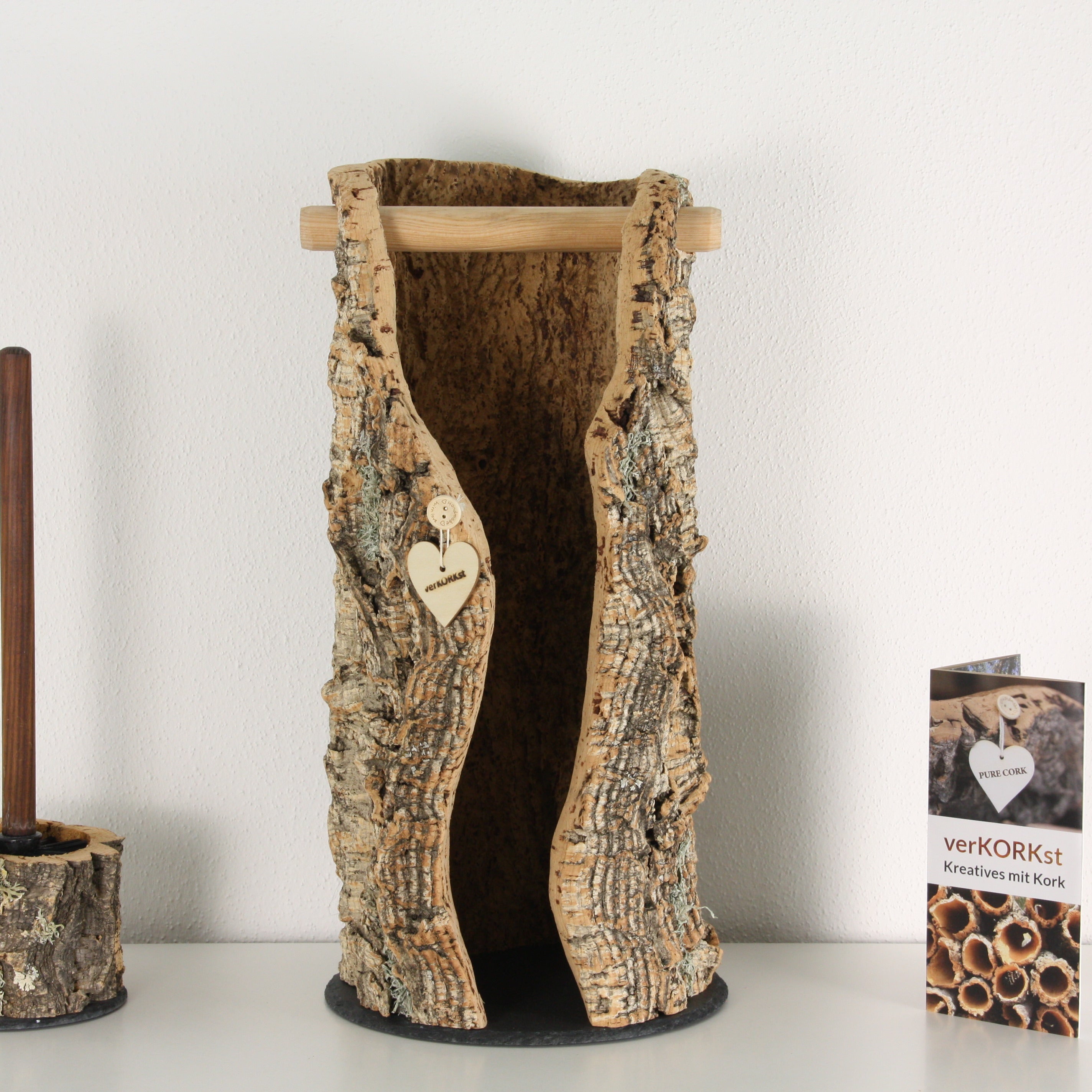 verKORKst Premium Toilettenpapier-Aufbewahrung aus Kork * Vintage WC-Rollen Halter * Klopapierspender 5 Rollen * Badezimmer-Accessoires