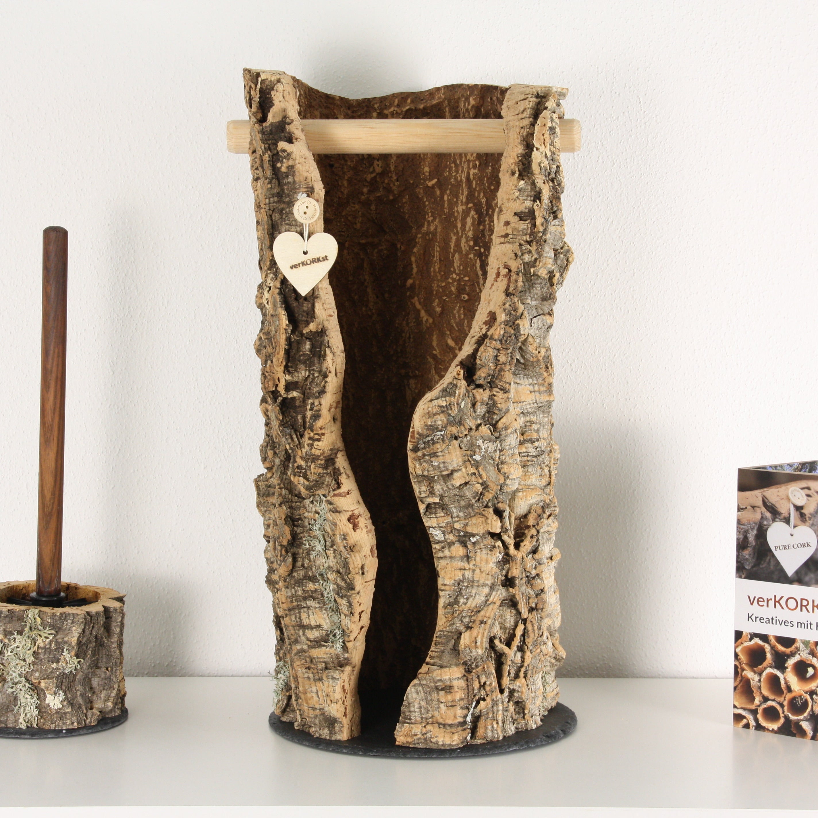 verKORKst Premium Toilettenpapier-Aufbewahrung aus Kork * Vintage WC-Rollen Halter * Klopapierspender 5 Rollen * Badezimmer-Accessoires