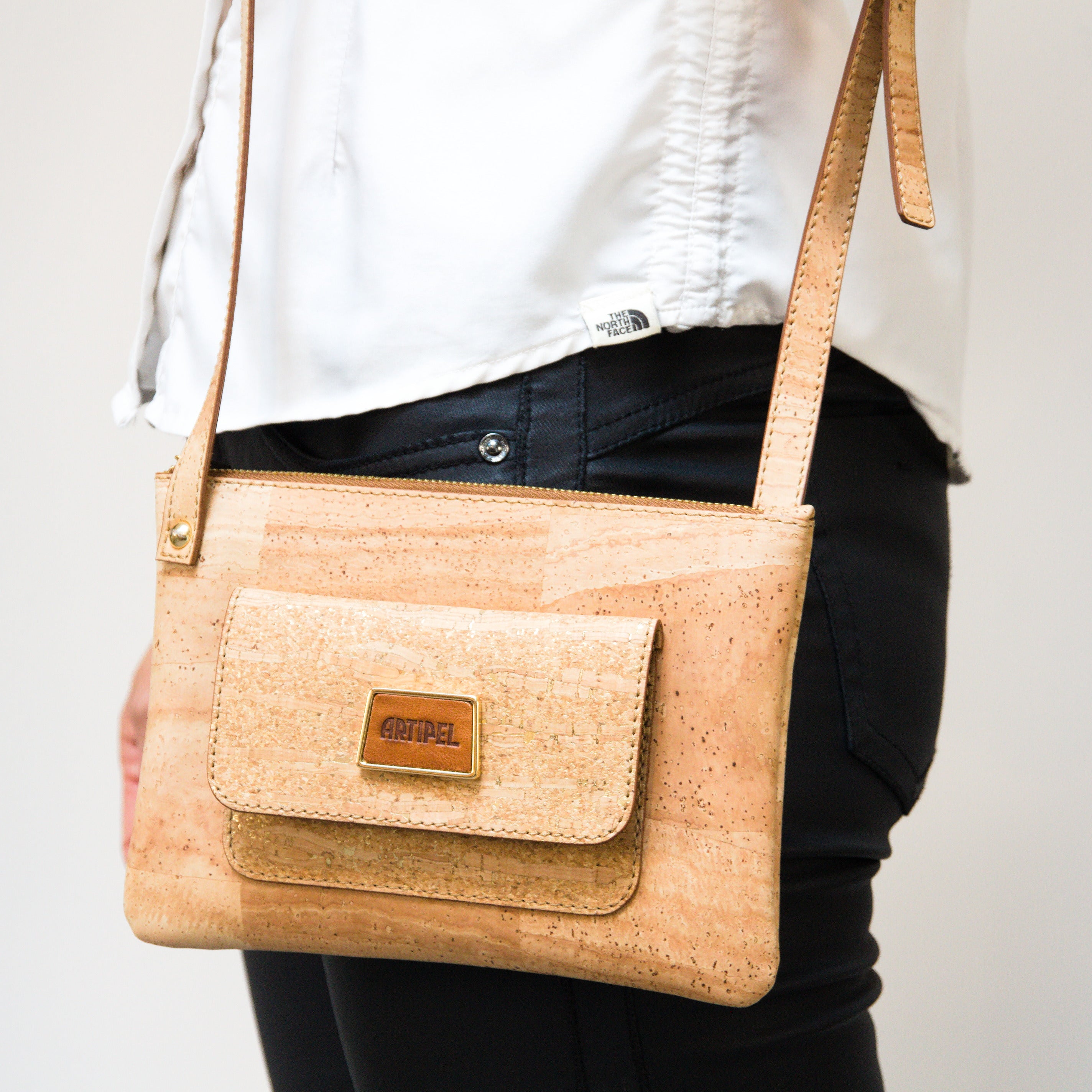Kork Handtasche * HI-Serie - Noblesse in Kork * high-end Qualität * Oktoberfest Tasche * Wiesn Tasche * Dirndl Tasche * Vegan * Umhängetasche für Frauen * Crossbody *  handmade in Portugal