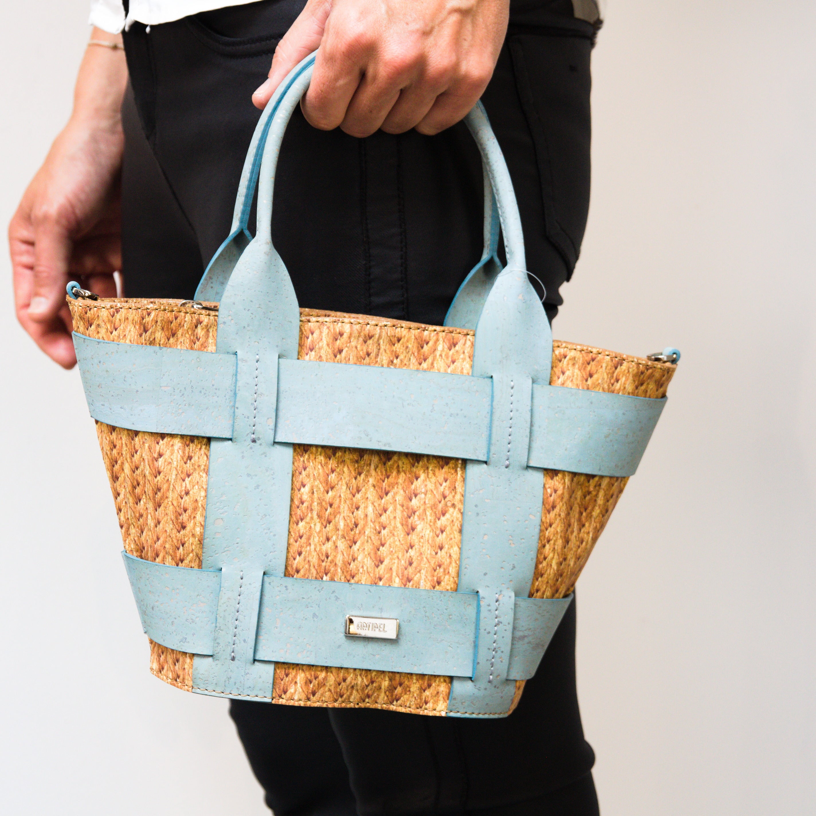 Cork handbag * in 2 sizes and 2 colors * vegan * shoulder bag for women * crossbody * shopper * handmade in Portugal