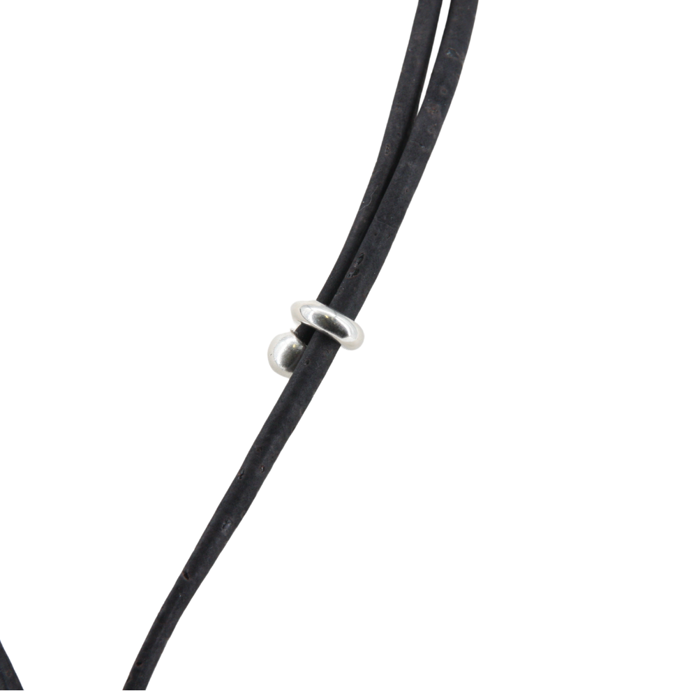 Halskette aus Kork * Motiv black and white * handmade in Portugal * extrem nachhaltig * vegan * nickel- u. bleifrei * Länge verstellbar