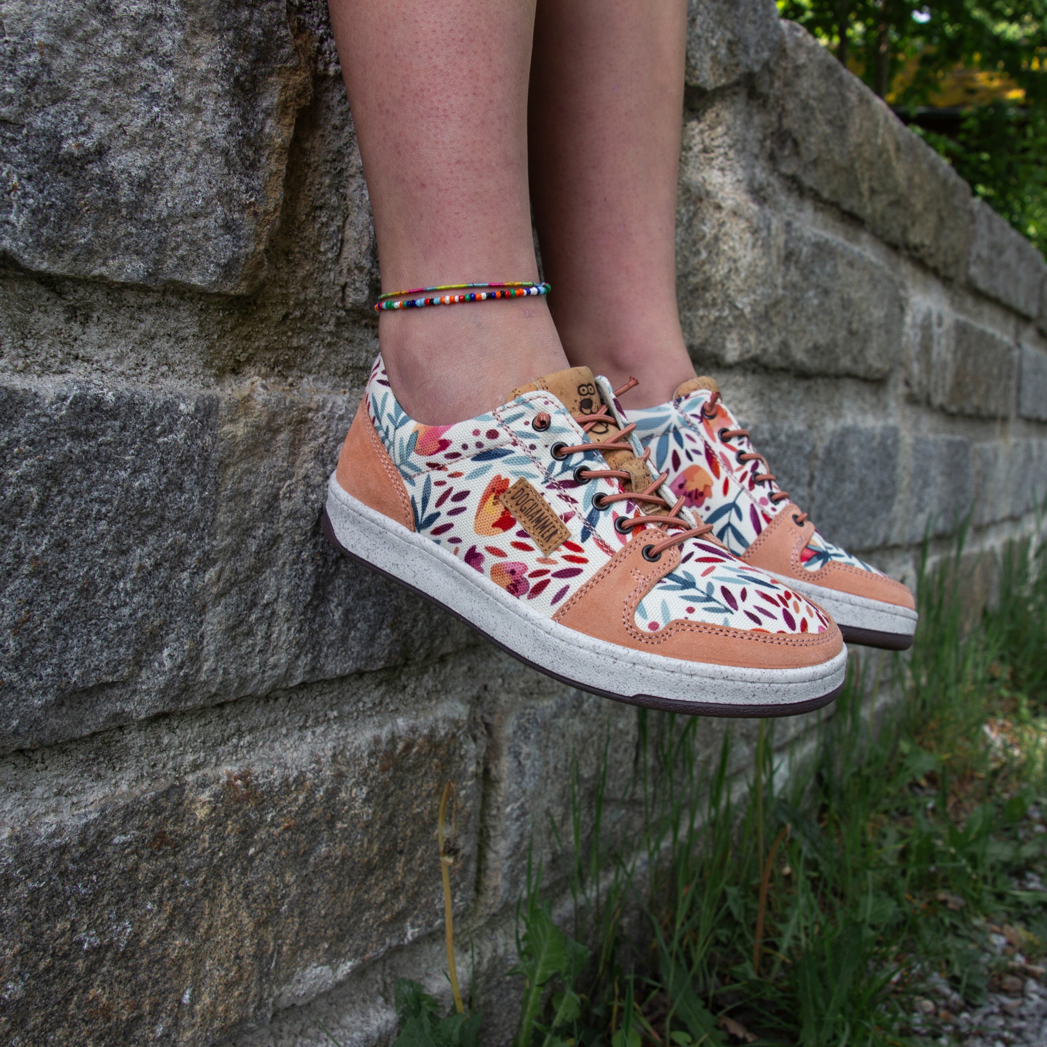 Kork Sneaker * Textile Commuter flower * Freizeitschuh aus Kork von Doghammer Rosenheim * nachhaltiger Frauenschuh * handmade in Portugal