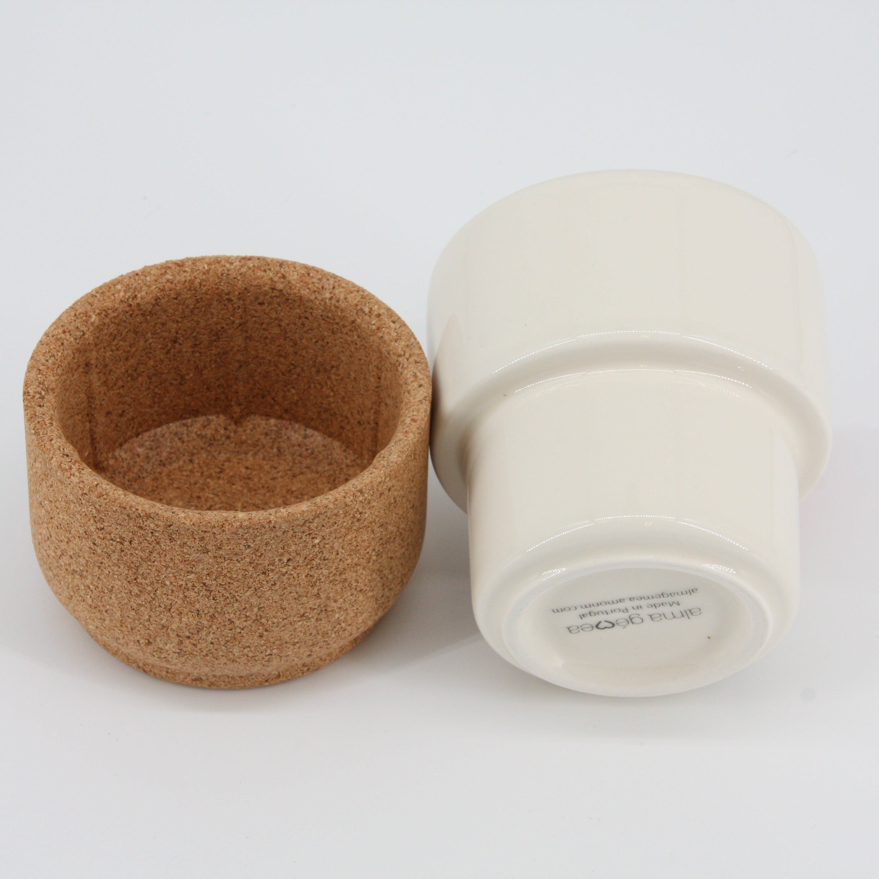 verKORKst Premium Coffee and Tea Cup * pearl white * ceramic and cork * without handle * multiple award winner * designer cup without handle * made in Portugal