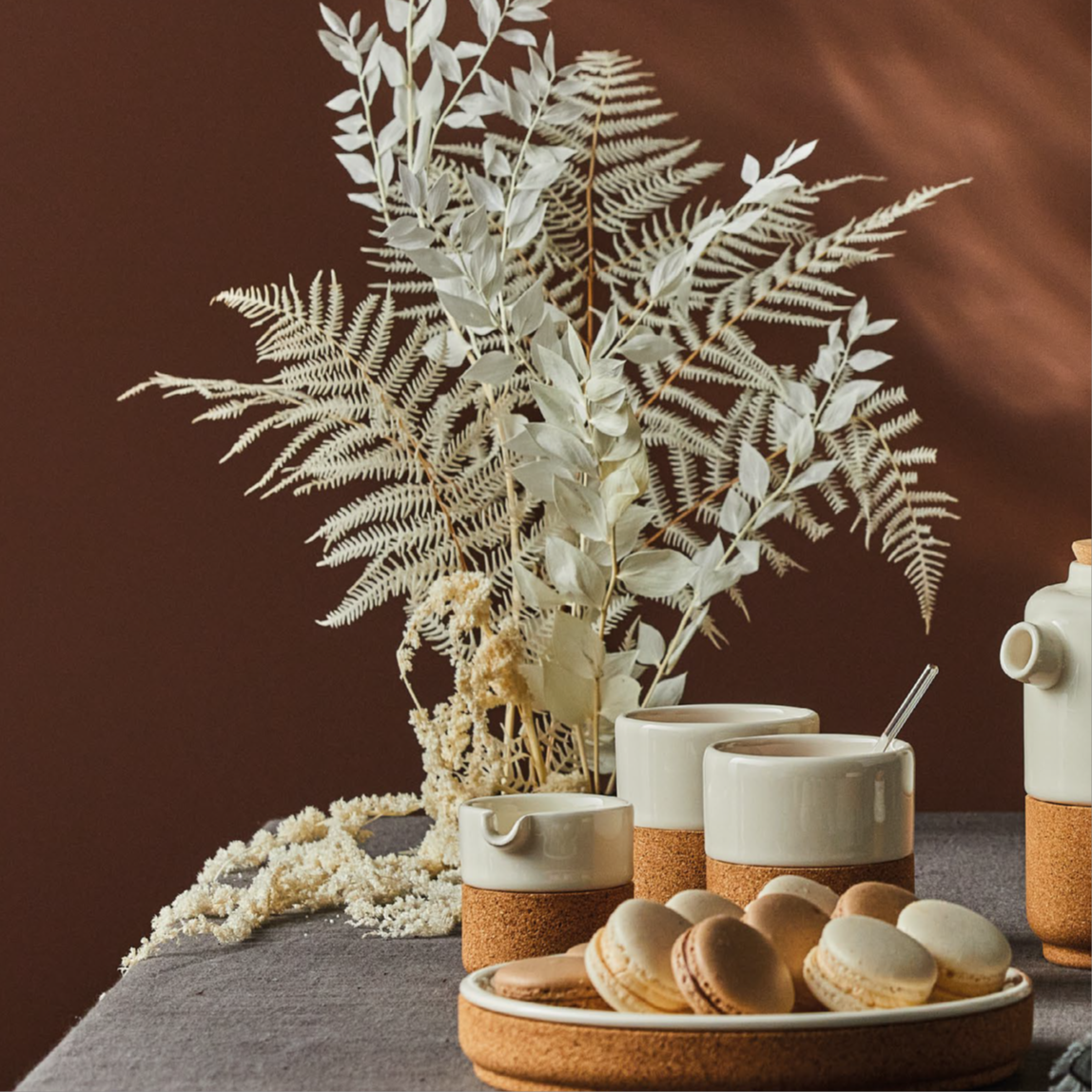 verKORKst Premium Kaffee und Tee Tasse * perlweiß * Keramik und Kork * ohne Henkel * vielfach prämiert * Designer Cup henkellos * made in Portugal