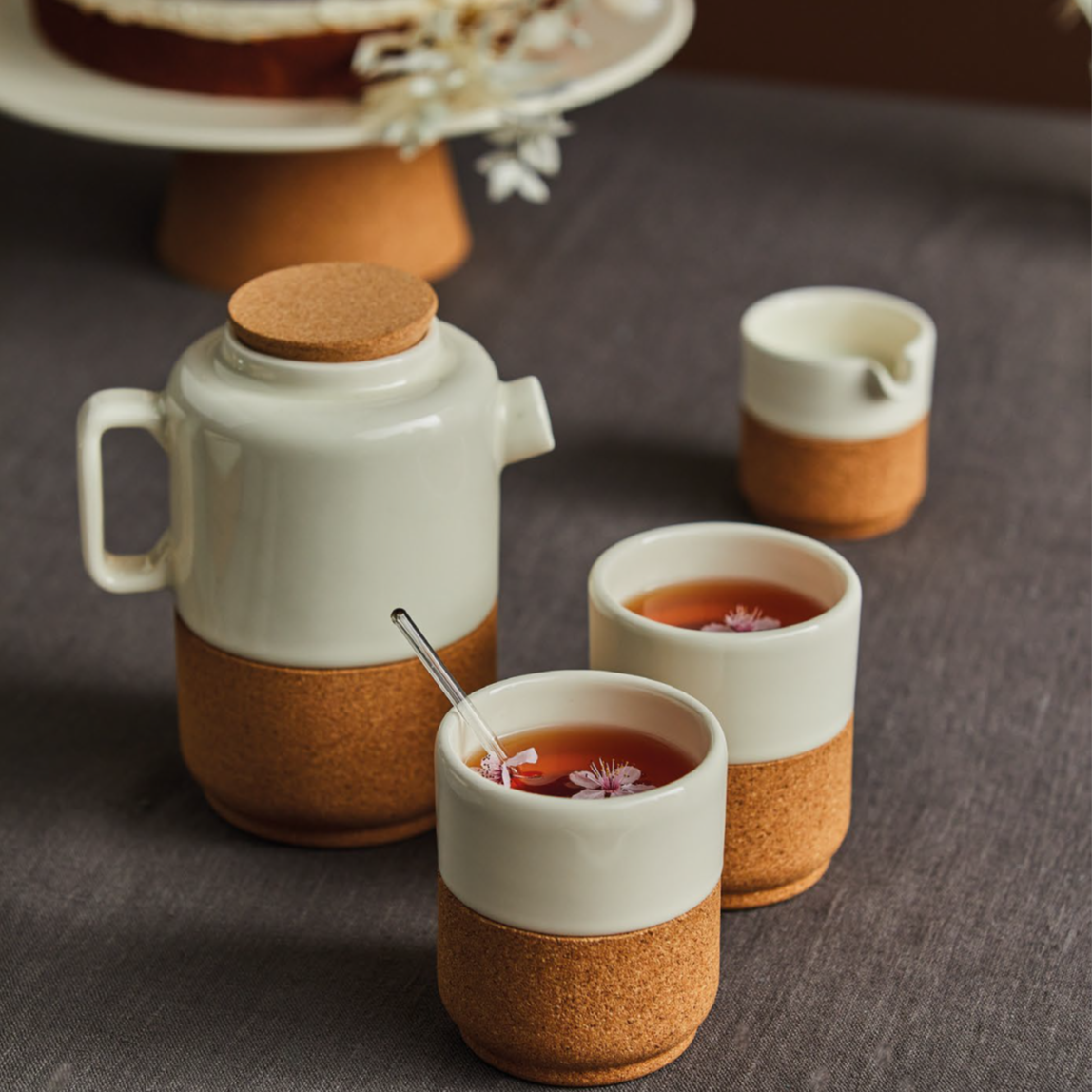 verKORKst Premium Tea and Coffee Pot * 650 ml * black * ceramic and cork * award-winning * designer tea carafe * made in Portugal