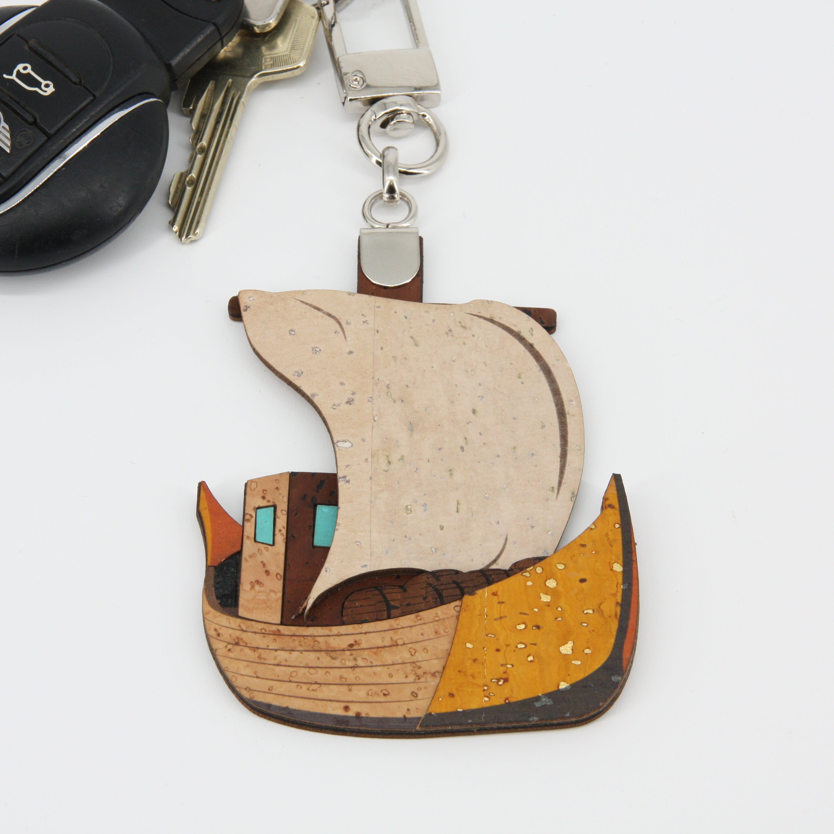 Kork Schlüsselanhänger * Anhänger für Taschen * Segelboot * Geschenk für Frauen * handmade in Portugal * Marke Artipel