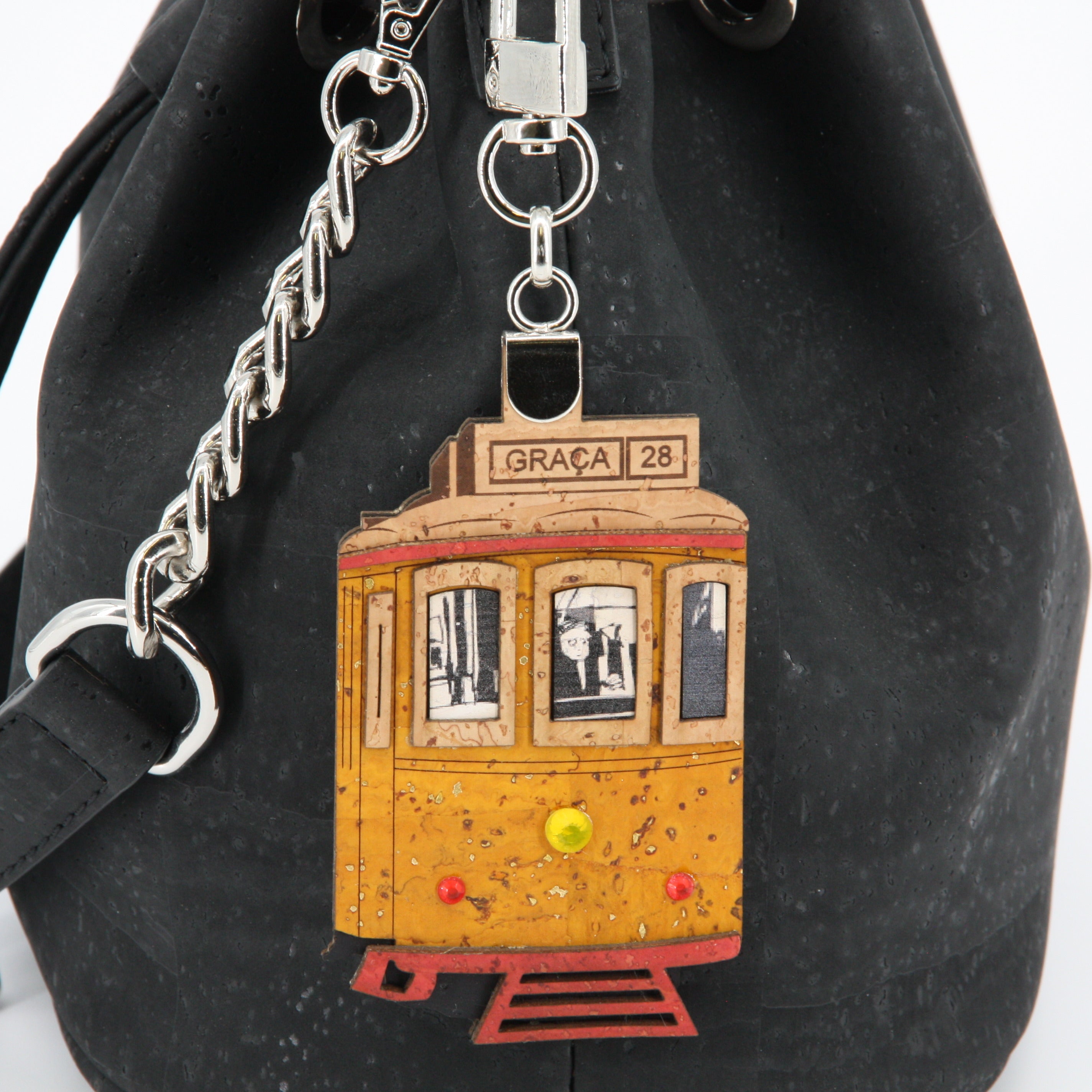 Kork Schlüsselanhänger * Anhänger für Taschen * Tram Linie 28 Lissabon * Geschenk für Frauen * handmade in Portugal * Marke Artipel