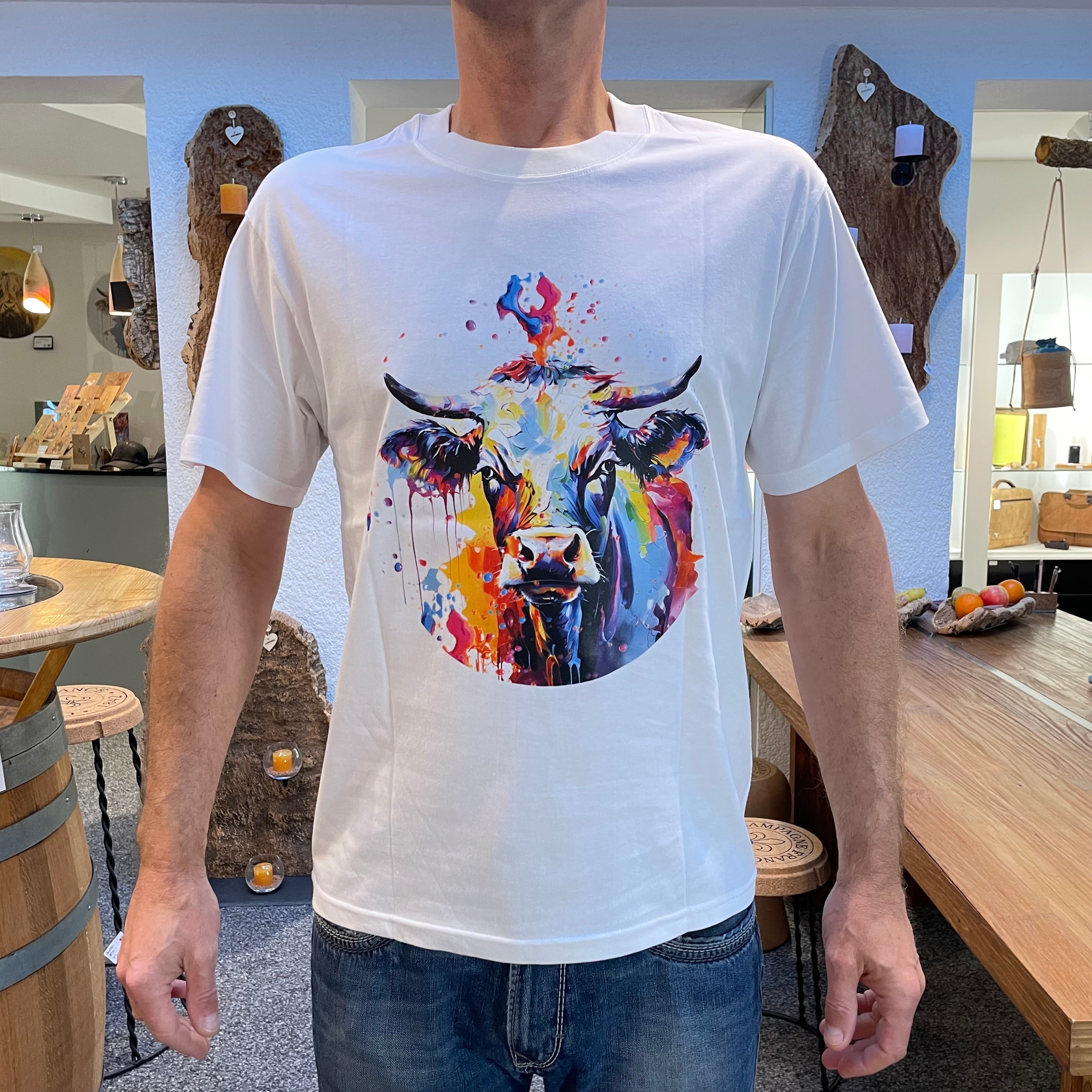 Unisex T-Shirt * Print Kuh "Mimi" * weiß * T-Shirt zur Lederhose * Patricio Cataldo * 100% Baumwolle