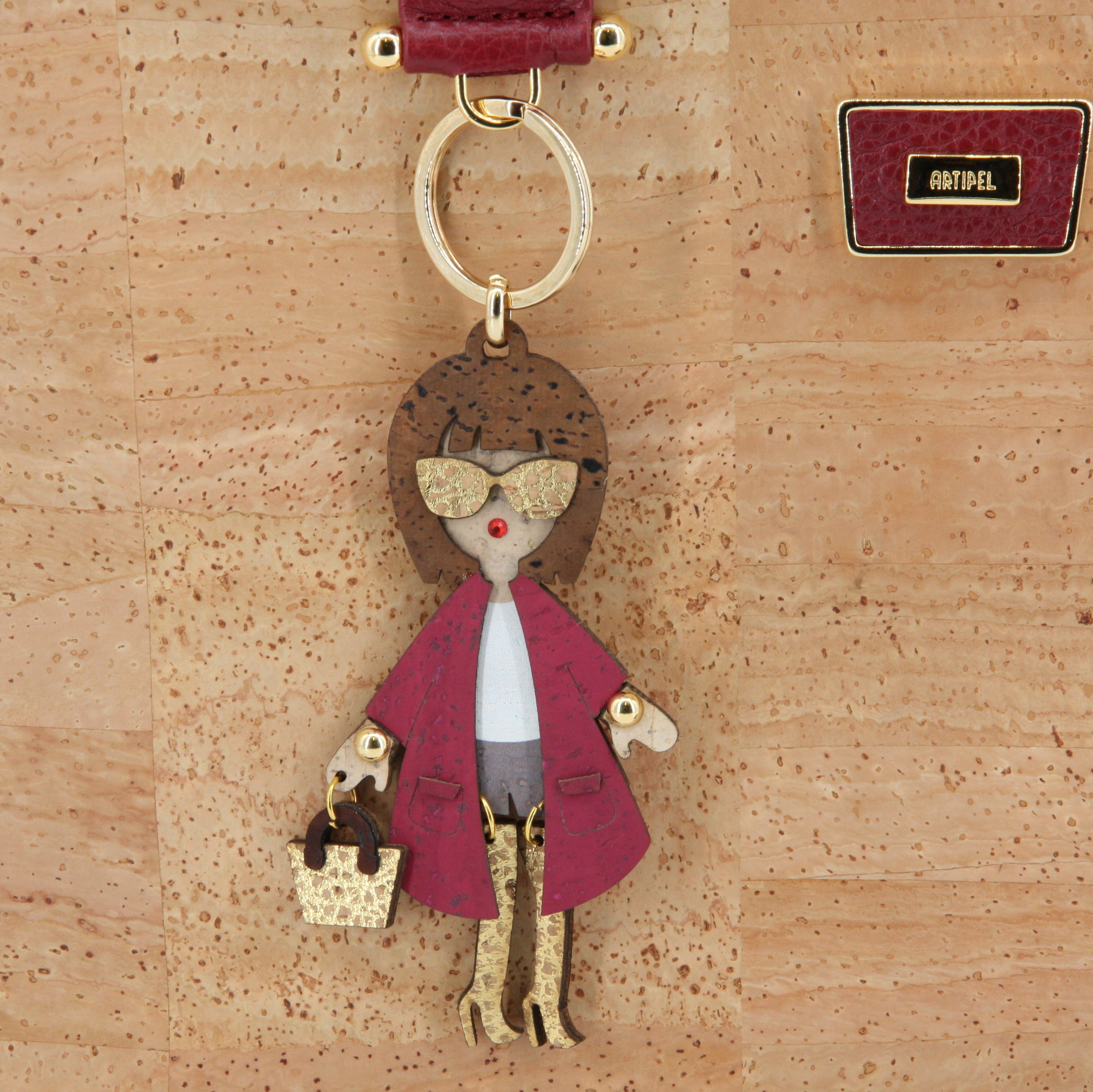 Kork Schlüsselanhänger * Anhänger für Taschen * peppige Figur * Taschenanhänger * Geschenk für Frauen * handmade in Portugal * Marke Artipel