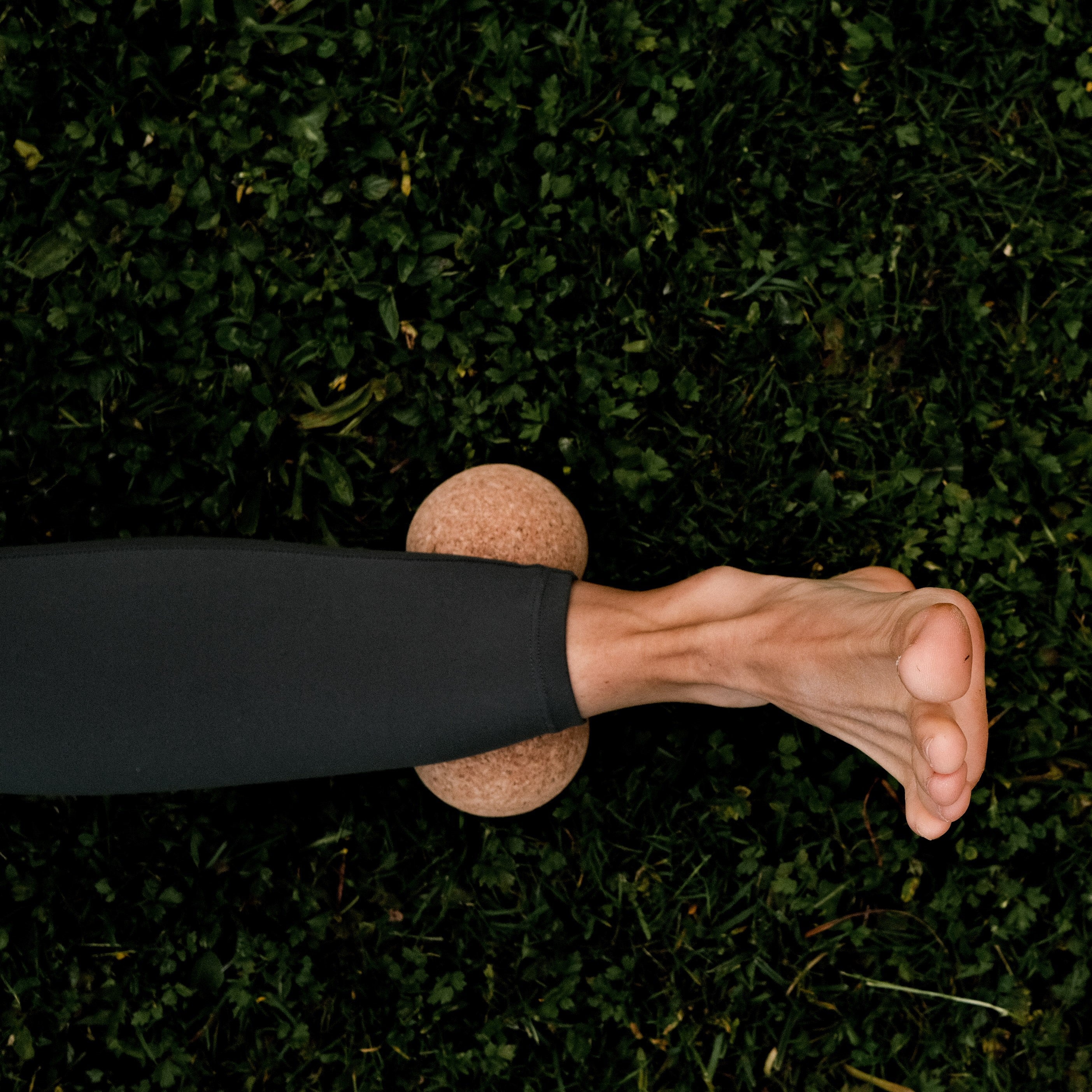 Yoga Erdnuss aus Kork * Kork Massage Peanut * Faszien-Kugel * vegan * umweltfreundlich * antiseptisch * Premium Qualität * hergestellt in Portugal