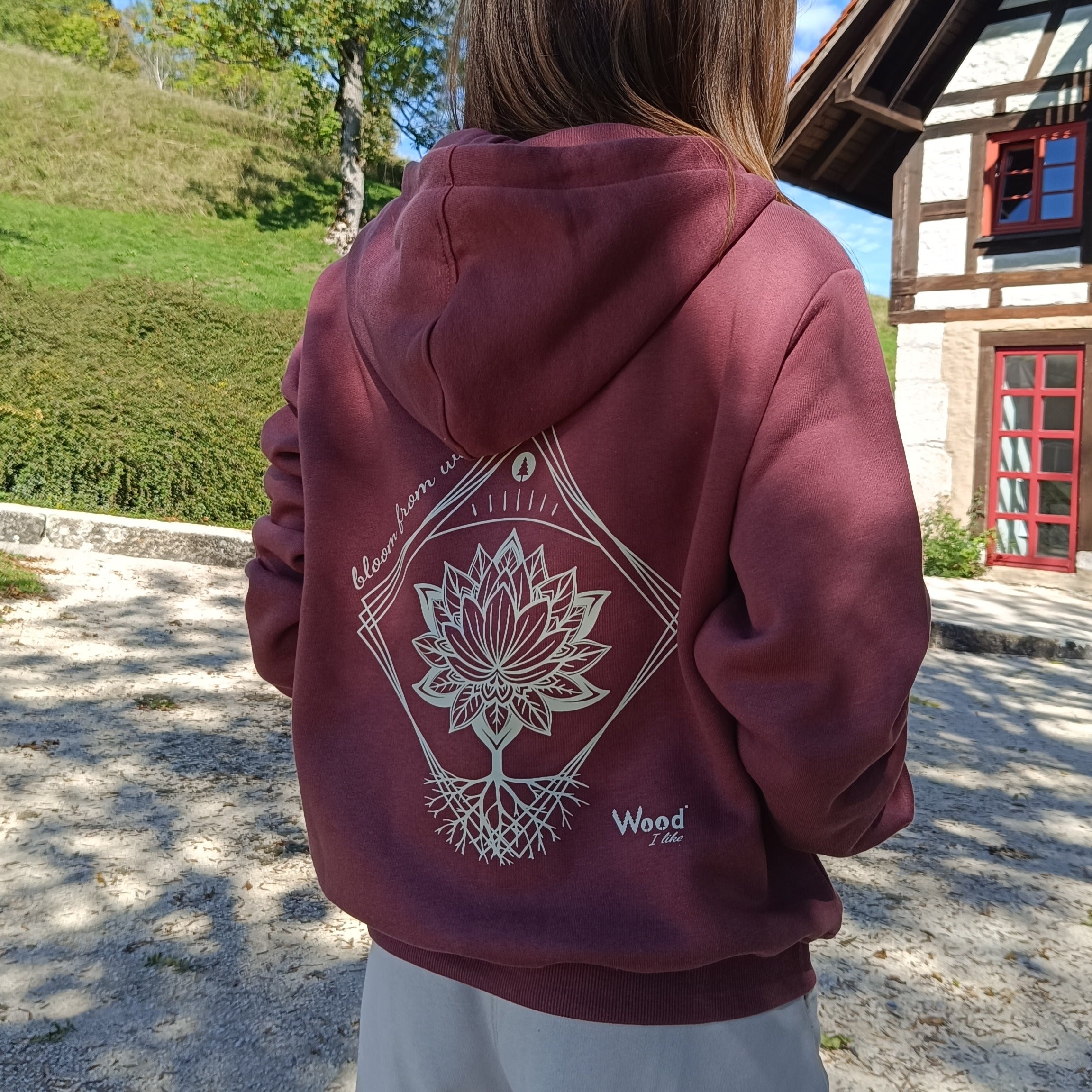 Frauen Hoodie aus Holzfasern * Kapuzenpullover * 100% Natur * 0% Plastik * rot * Motiv "Lotusblüte"