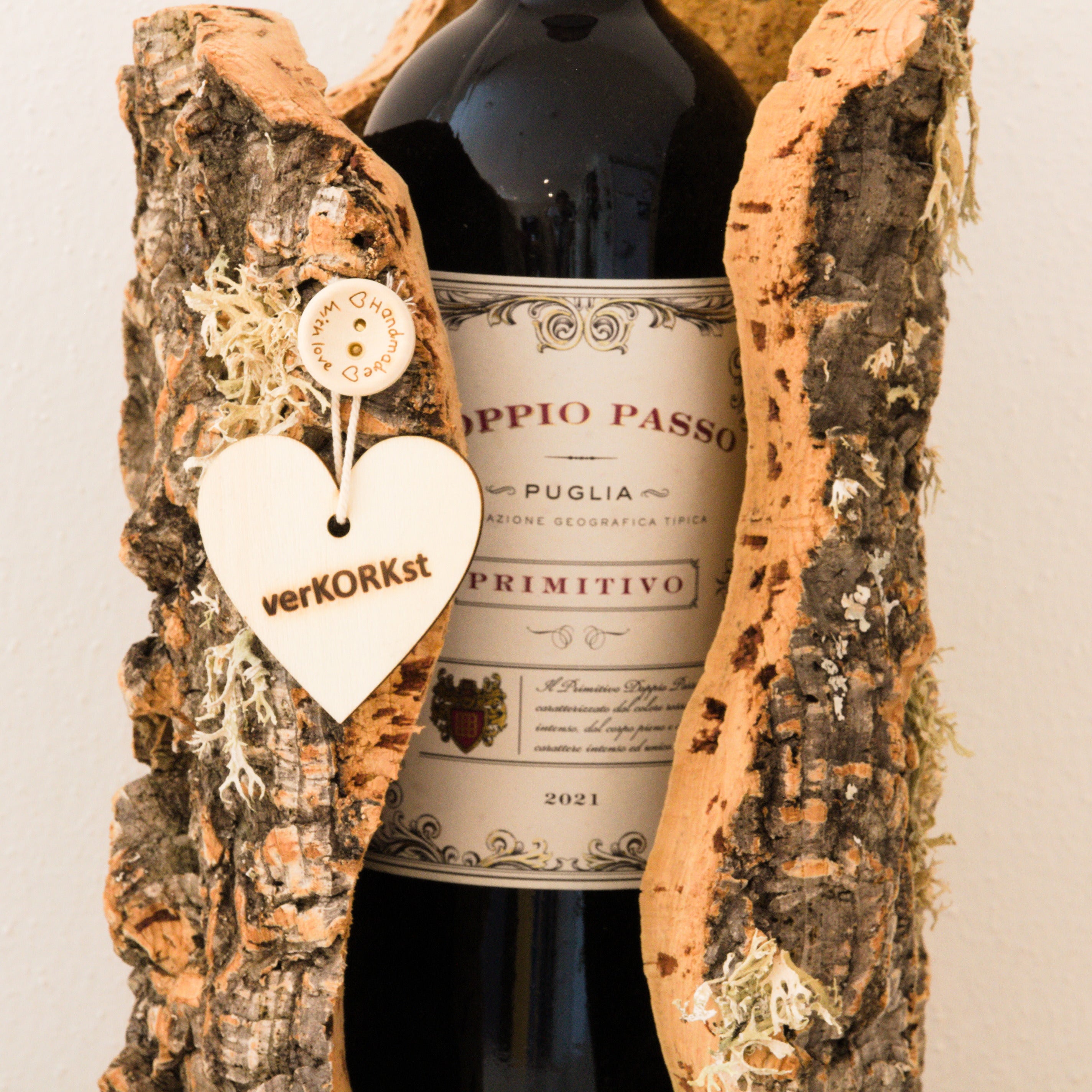 verKORKst premium wine stand made of cork * presentation of wine bottles * serving of wine * decoration of wine * lantern