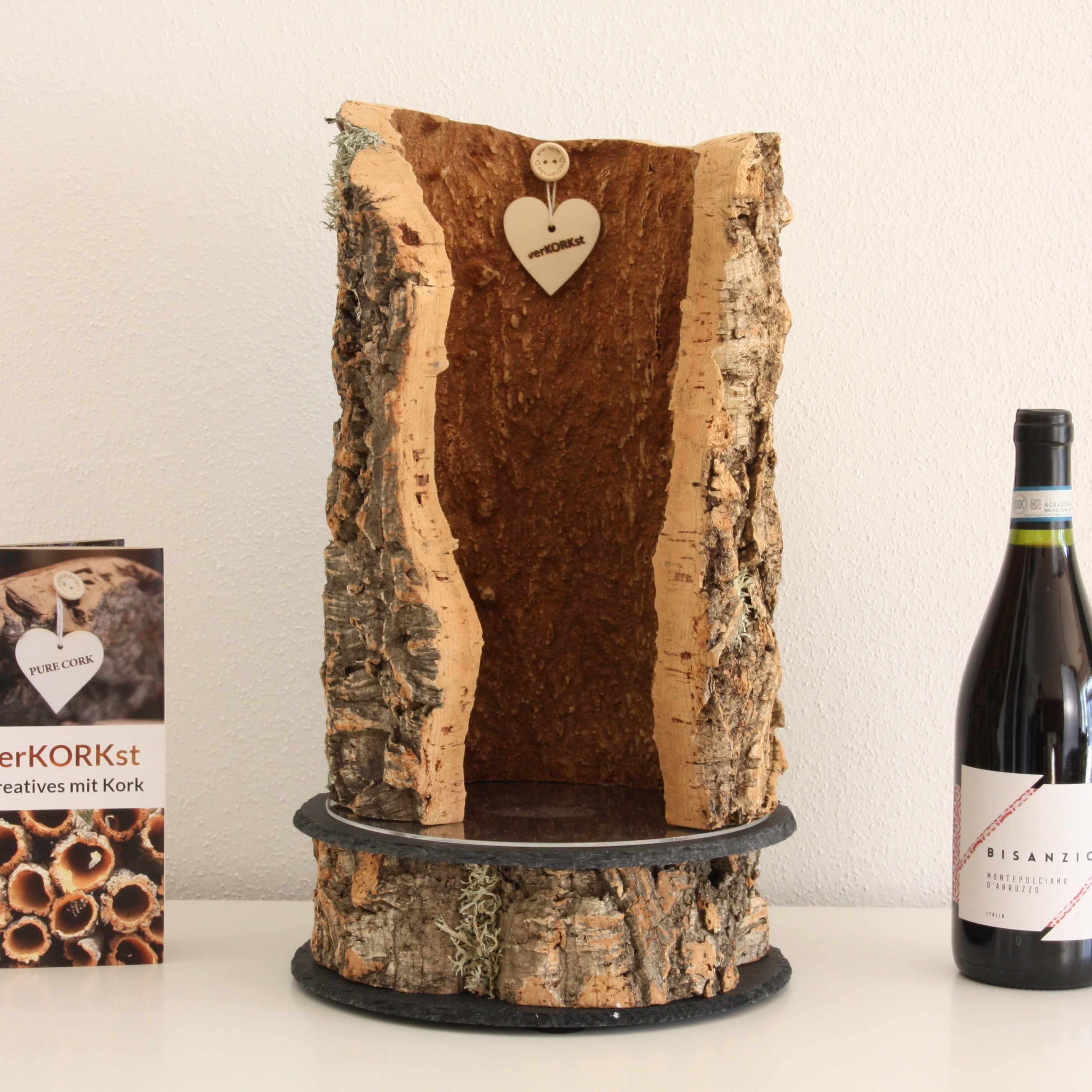 verKORKst Premium LED Flaschen Präsenter * Weinflaschen Präsentation Holz * hochwertige Präsentation von Weinflaschen Whiskey Spirituosen * handmade