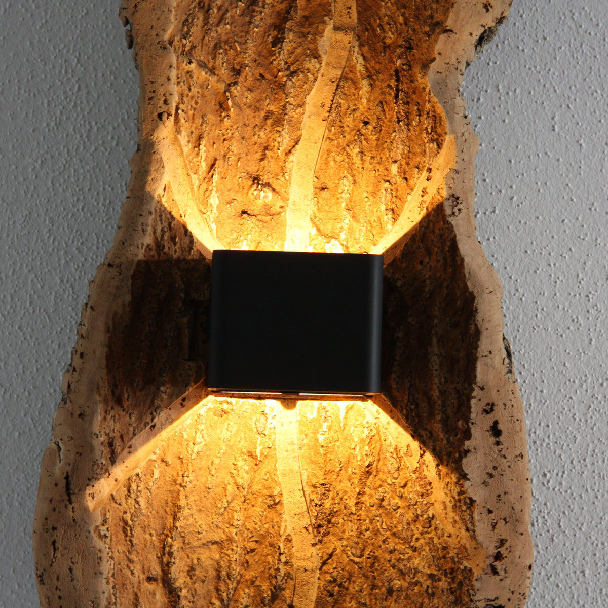 verKORKst Premium Wandlampe kabellos aus Korkrinde * Akku aufladbar * Bewegungssensor * Exklusive Vintage Wandleuchte im Landhausstil