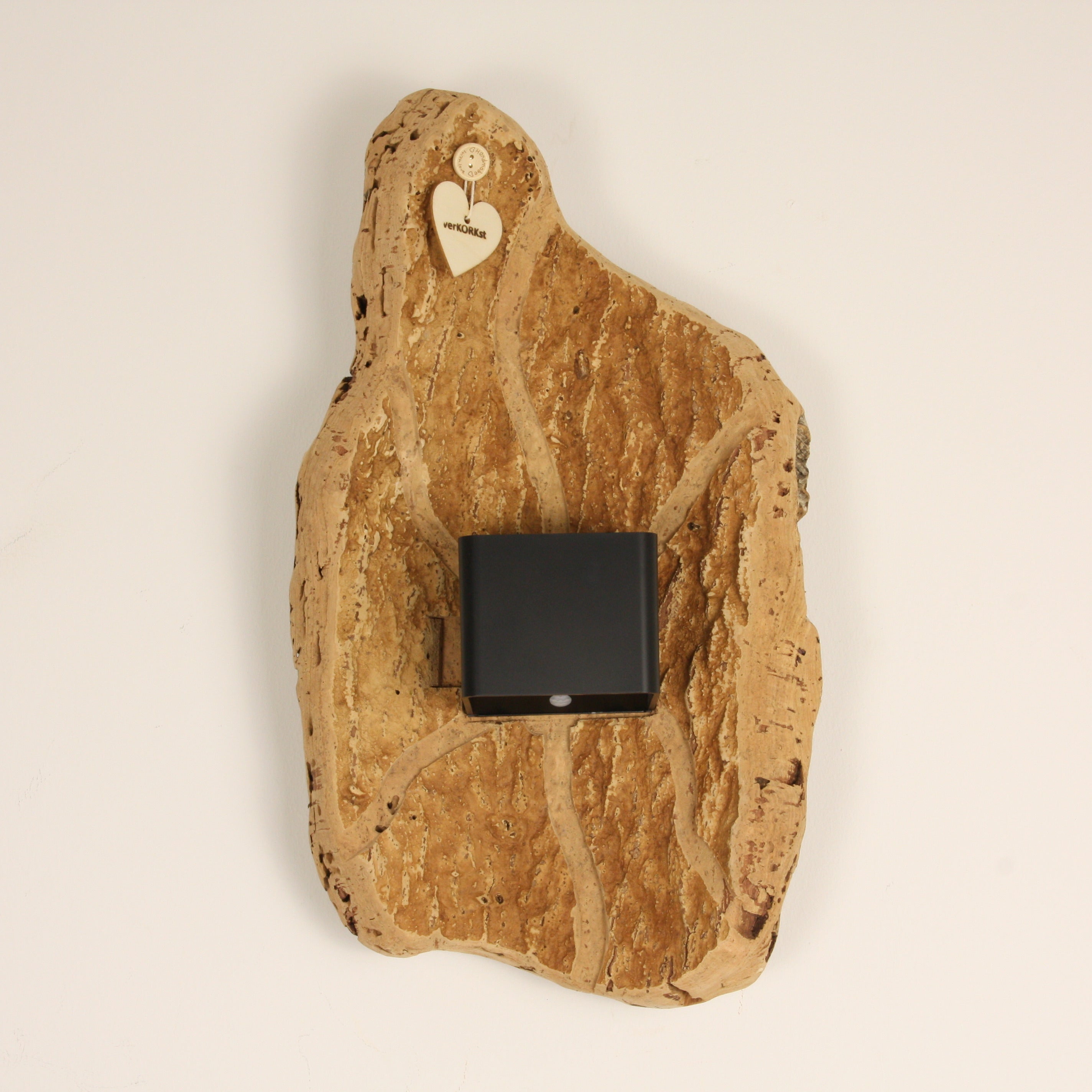 verKORKst Premium Wandlampe kabellos aus Korkrinde * Akku aufladbar * Bewegungssensor * Exklusive Vintage Wandleuchte im Landhausstil * handmade in Germany