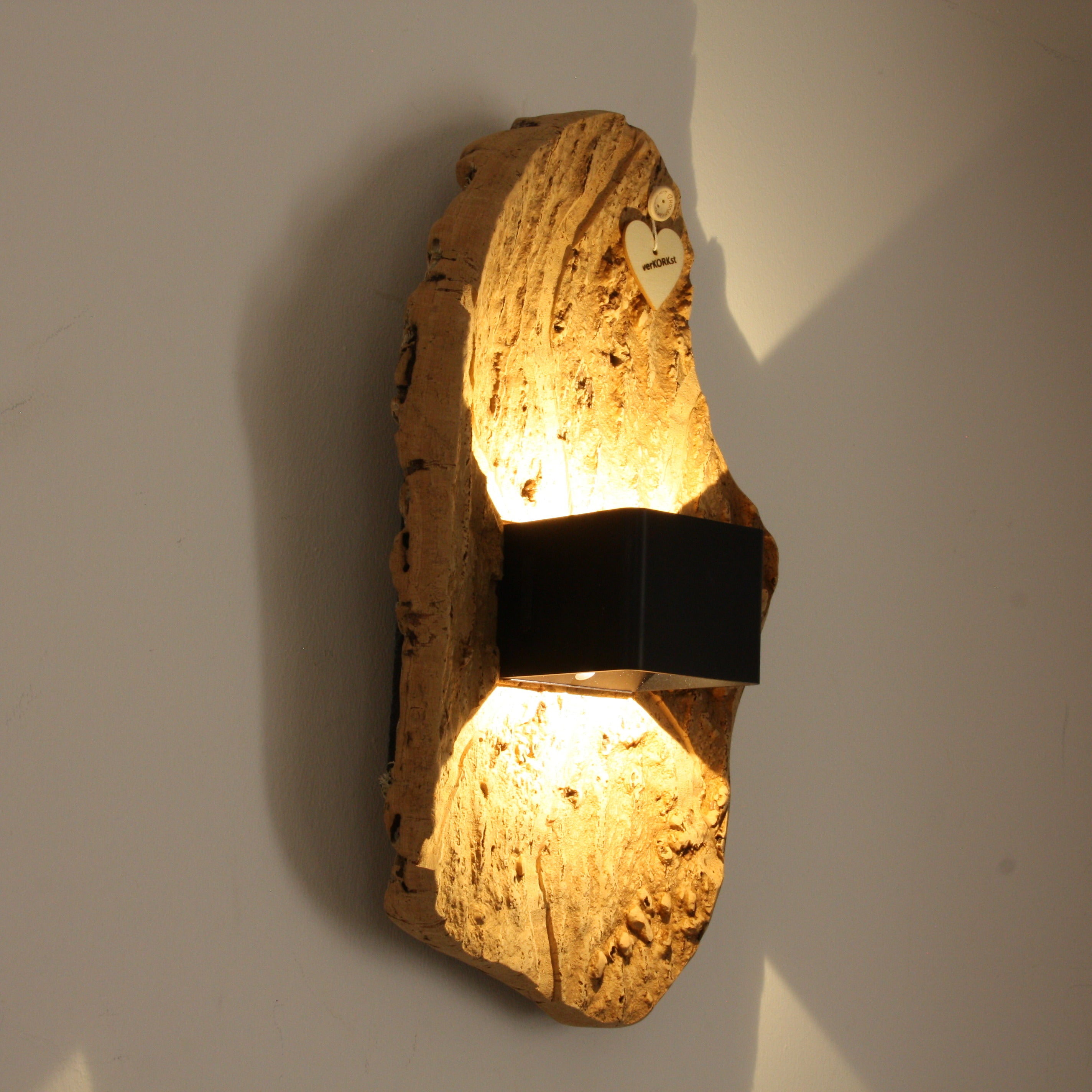 verKORKst premium wireless wall lamp made of cork bark * rechargeable battery * motion sensor * exclusive vintage wall lamp in country style