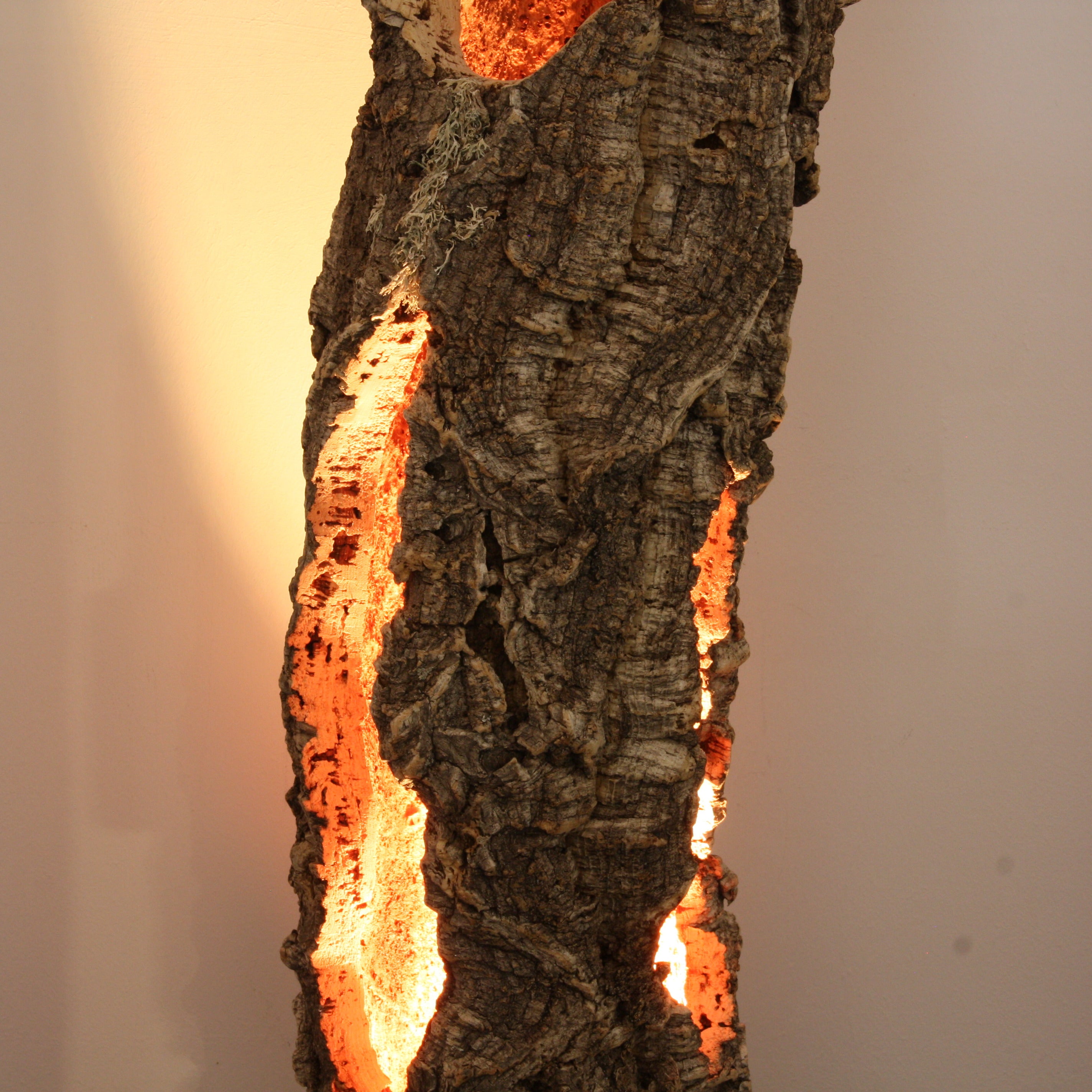 verKORKst Premium Stehlampe aus Kork * hochwertige Holz Wohnzimmerlampe * Vintage Stand LED-Leuchte * handgefertigt in Deutschland