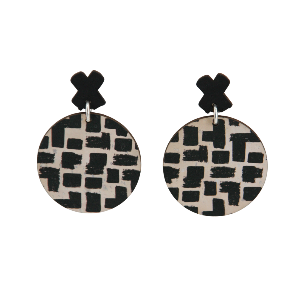 Ohrringe aus Kork * Motiv black and white * 3 Designs * handmade in Portugal * extrem nachhaltig * vegan * nickel- u. bleifrei
