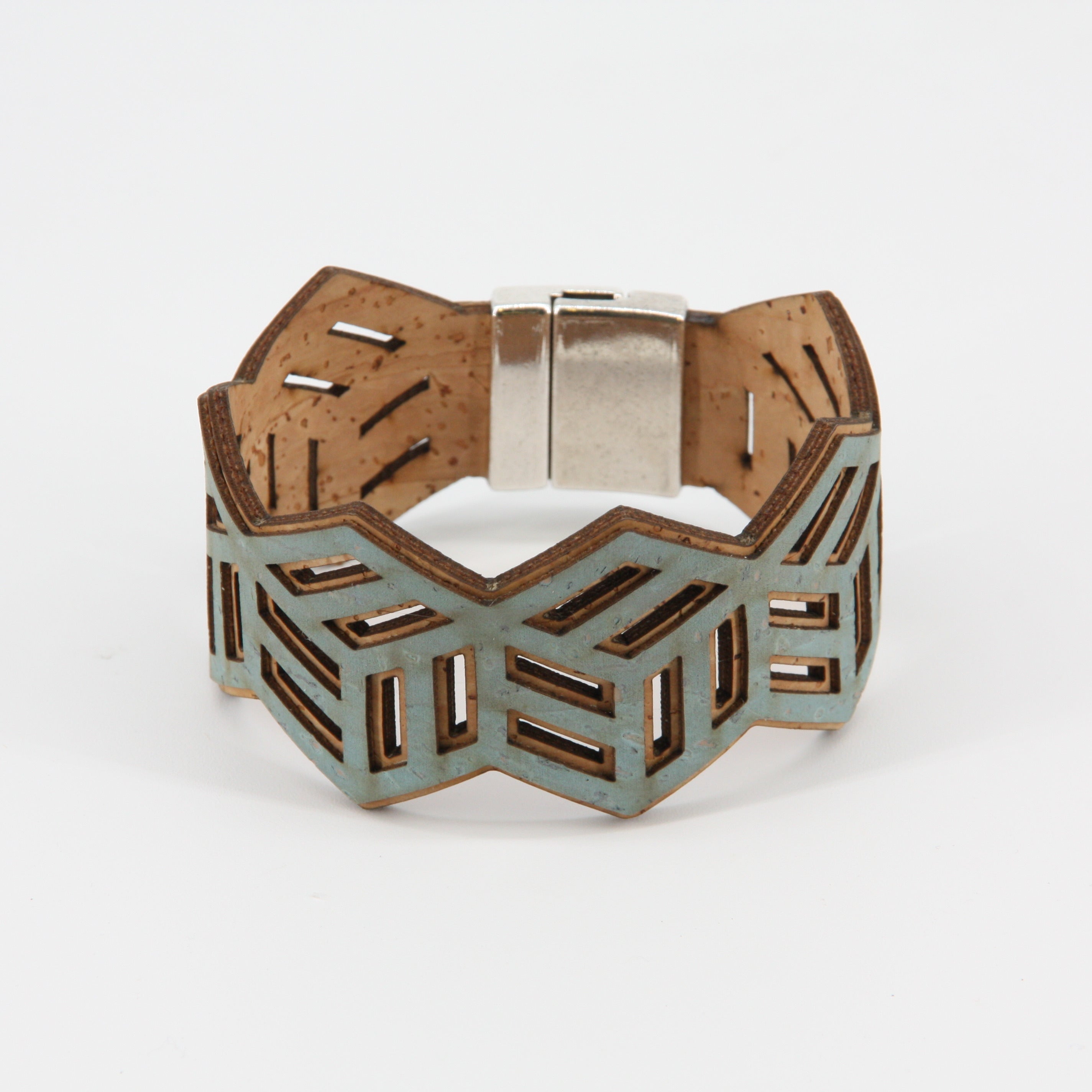Cork bracelet * Large natural heart motif * handmade in Portugal * extremely sustainable * vegan * nickel and lead free