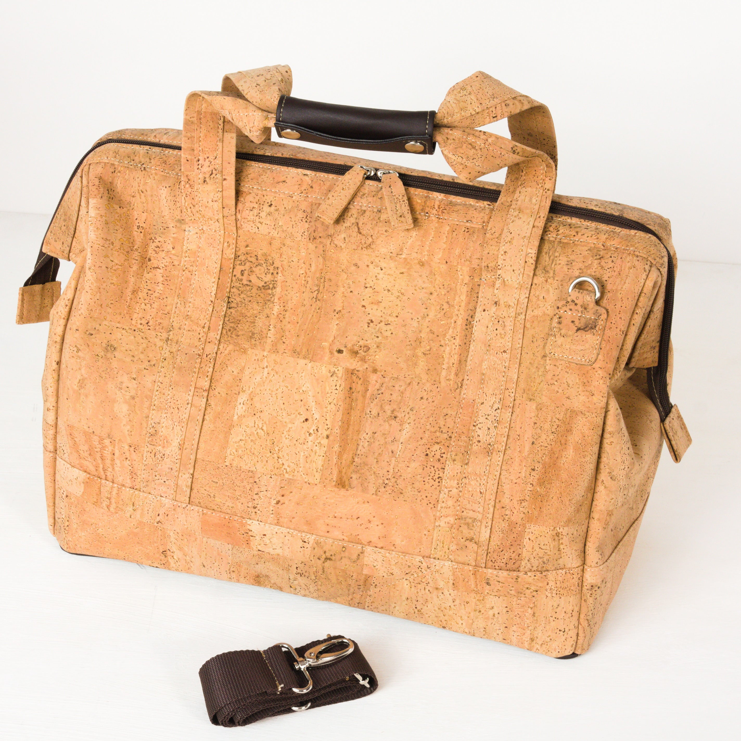 Cork briefcase * vegan * laptop bag for men * washable * antiseptic * handmade in Portugal