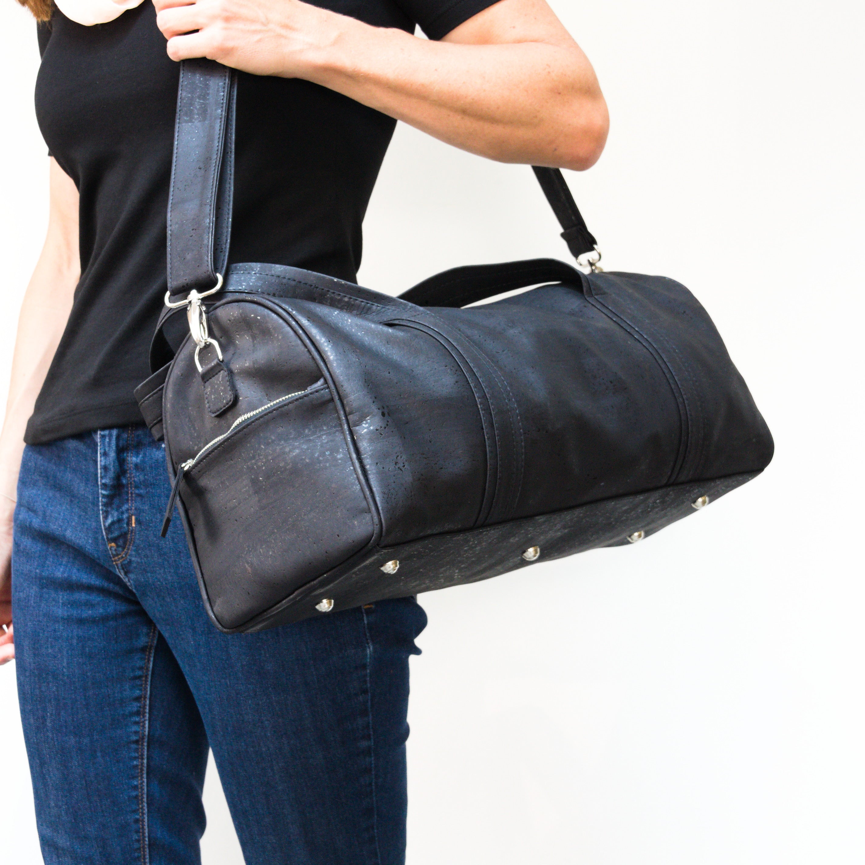 Kork Sporttasche für Männer und Frauen * in 2 Farben * vegan * abwaschbar * antiseptisch * sehr leicht * handgefertigtes Sportbag