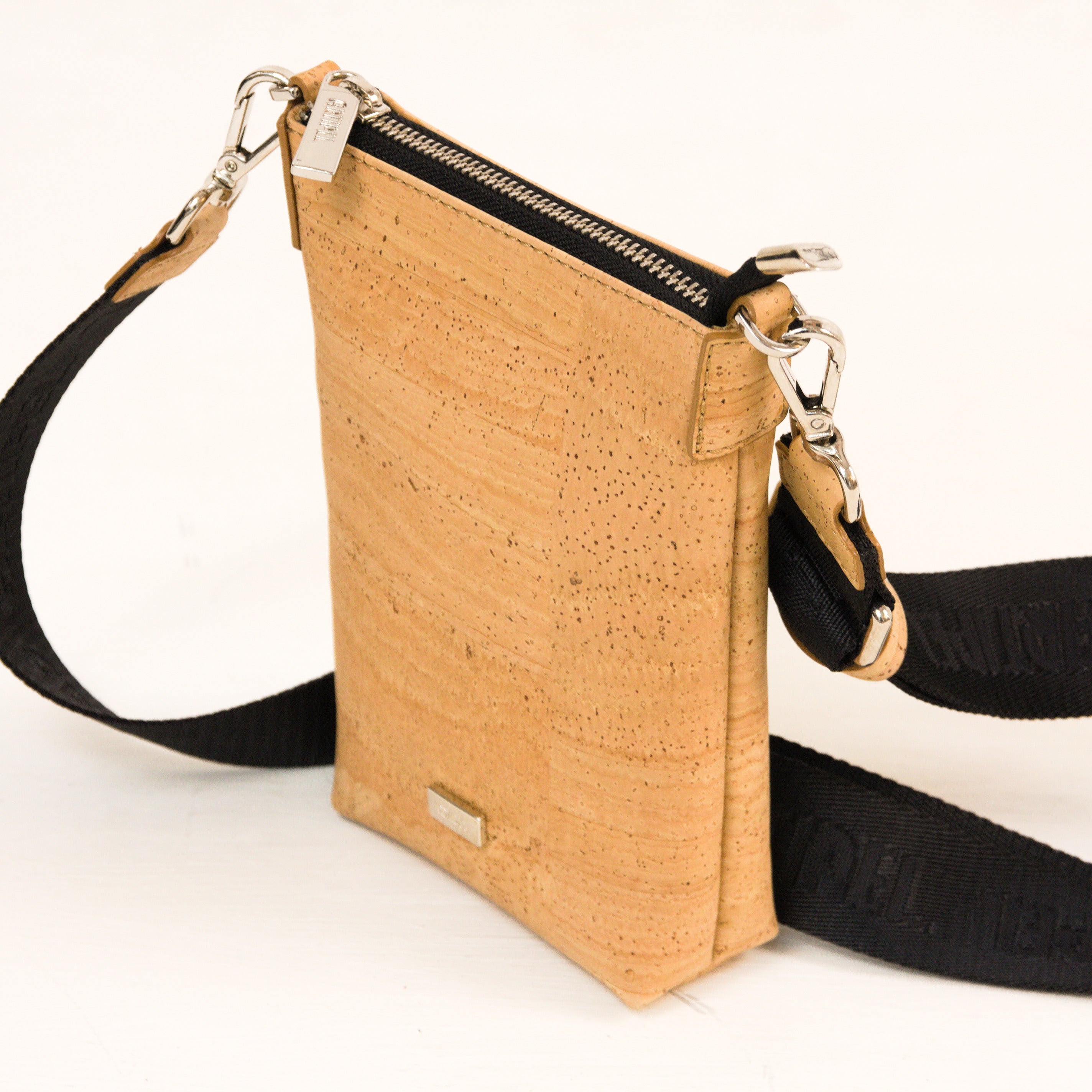 Cork mobile phone bag * 2 different designs * vegan * crossbody mobile phone bag * handmade in Portugal