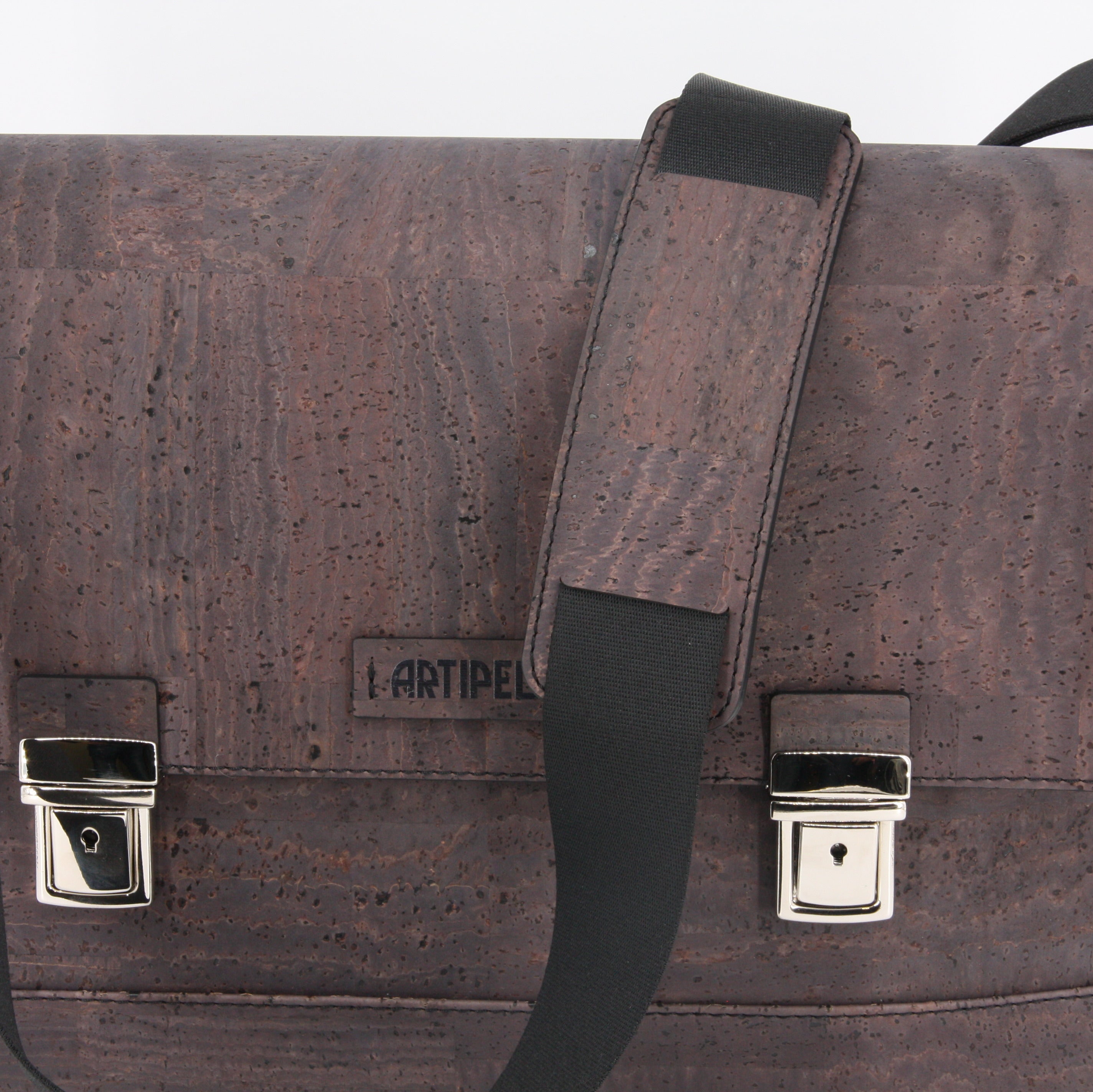 Cork briefcase * vegan * laptop bag for men * washable * antiseptic * handmade in Portugal