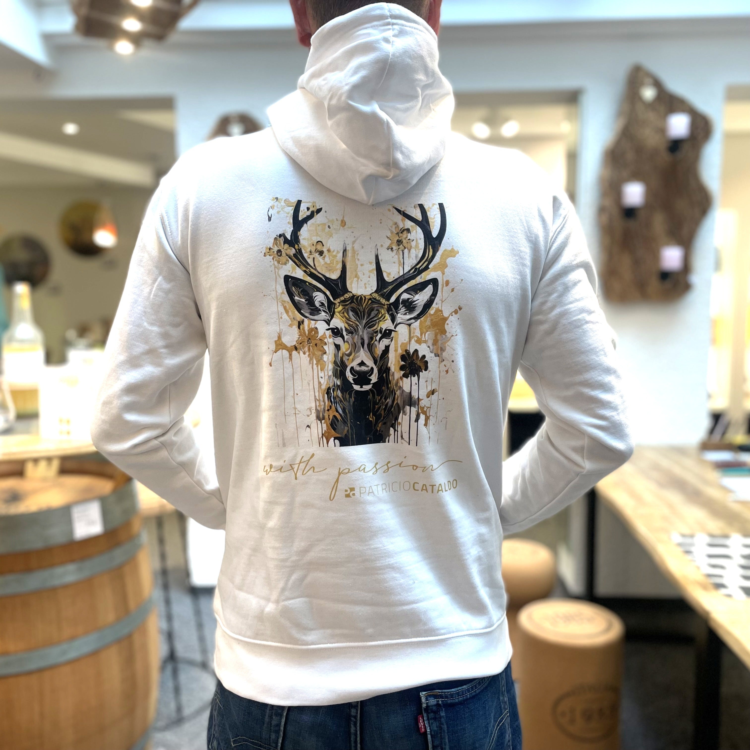 Unisex Kapuzenpullover * Hoodie * Hirsch "Hubert" Print * weiß * Patricio Cataldo * 80% Bio Baumwolle * 20% recycelter Polyester * Hergestellt in Polen