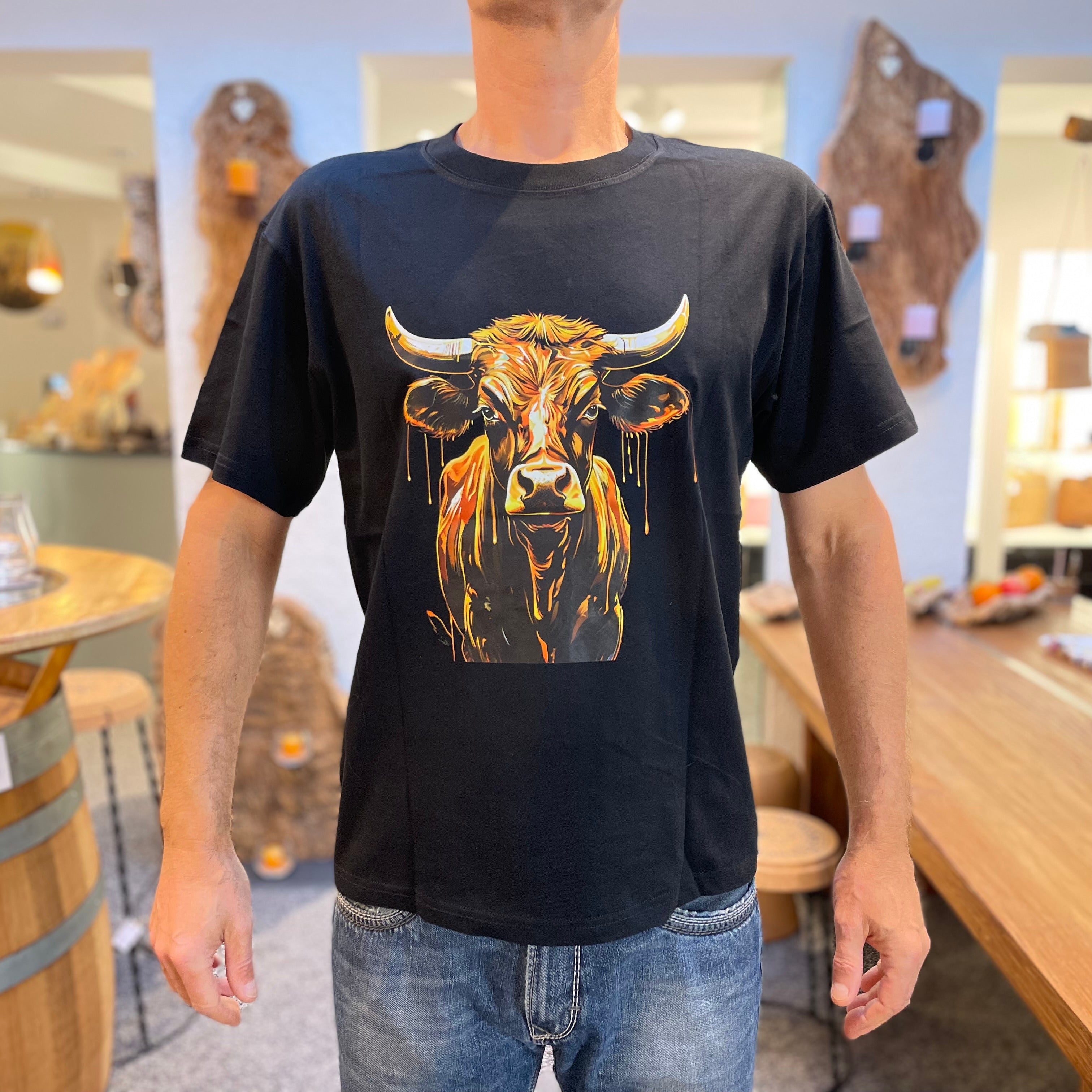 Unisex T-Shirt * Print Kuh "Aurora" * schwarz * T-Shirt zur Lederhose * Patricio Cataldo * 100% Baumwolle