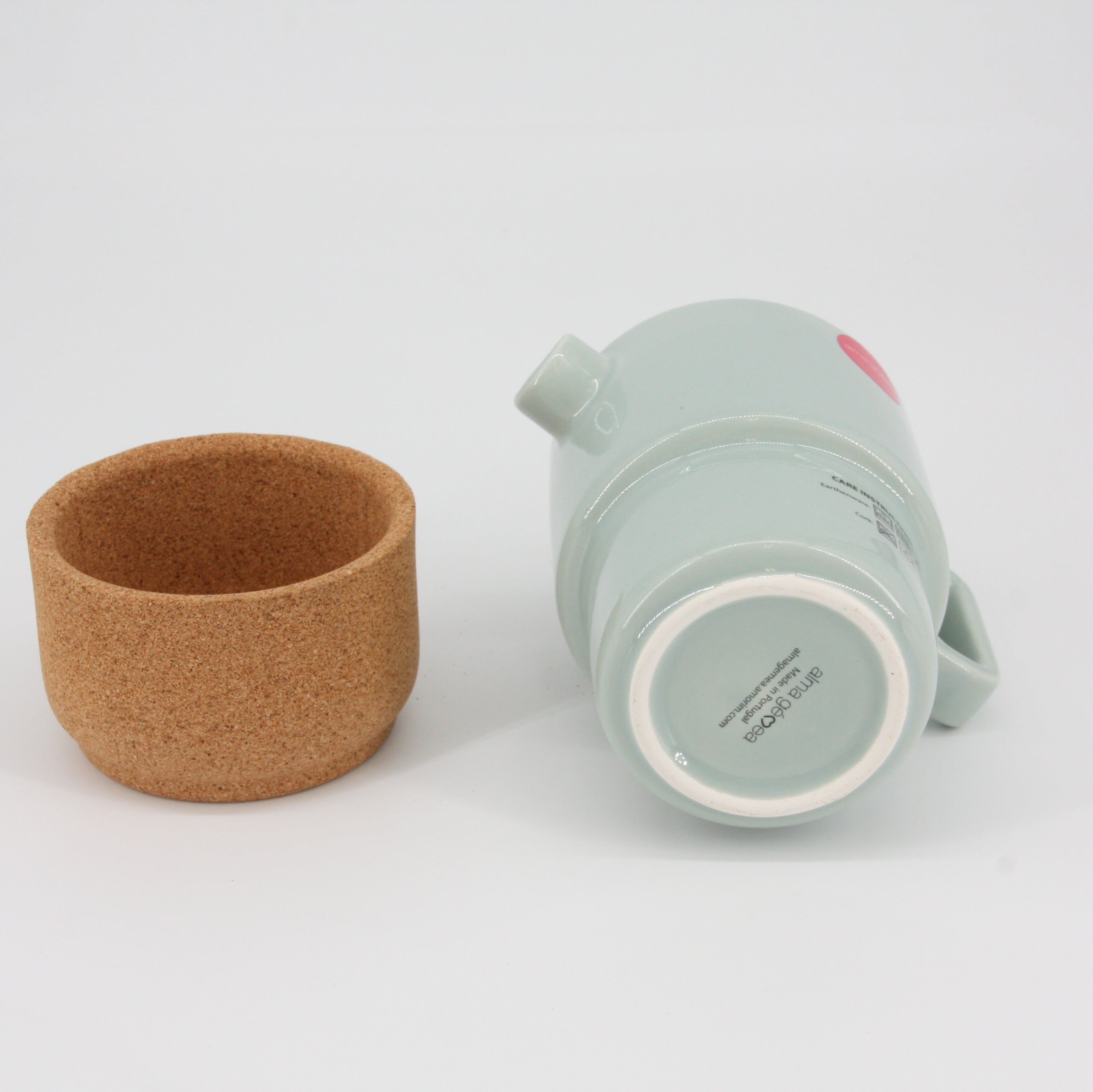 verKORKst Premium Tea and Coffee Pot * 650 ml * light green * ceramic and cork * multiple award winner * designer tea carafe * made in Portugal